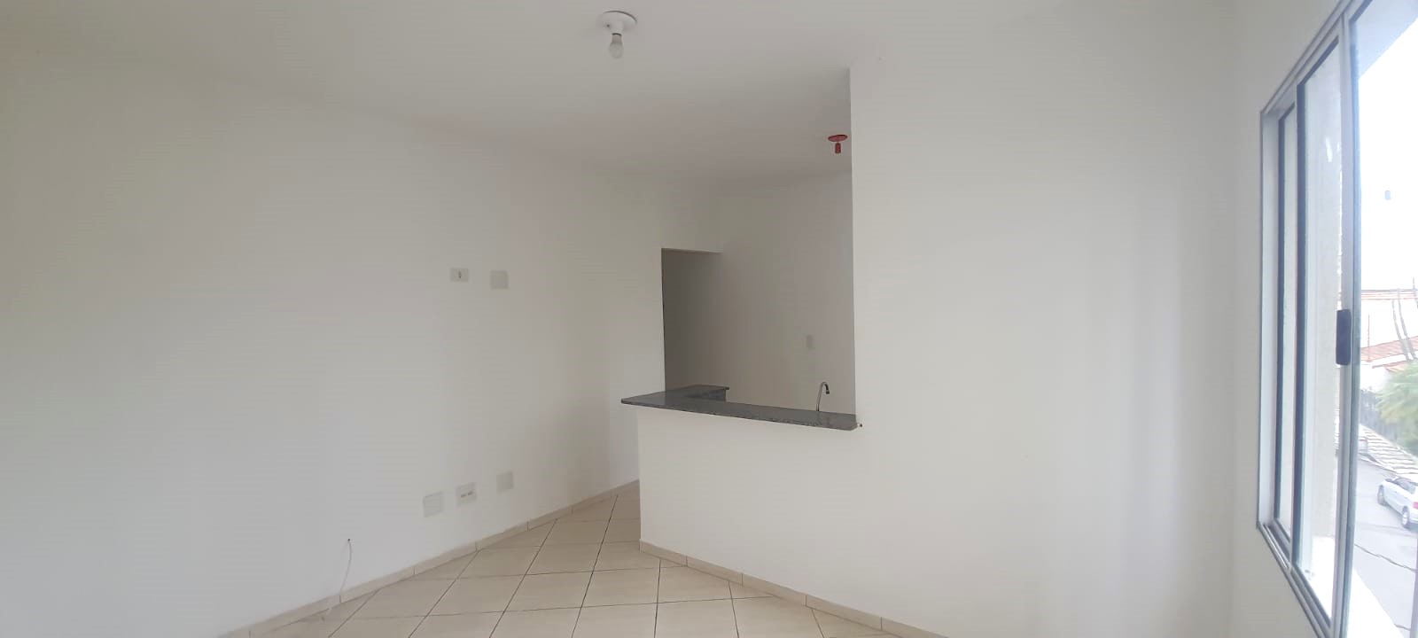 Apartamento com 2 quartos em condomínio com garagem – Centro de Mogi