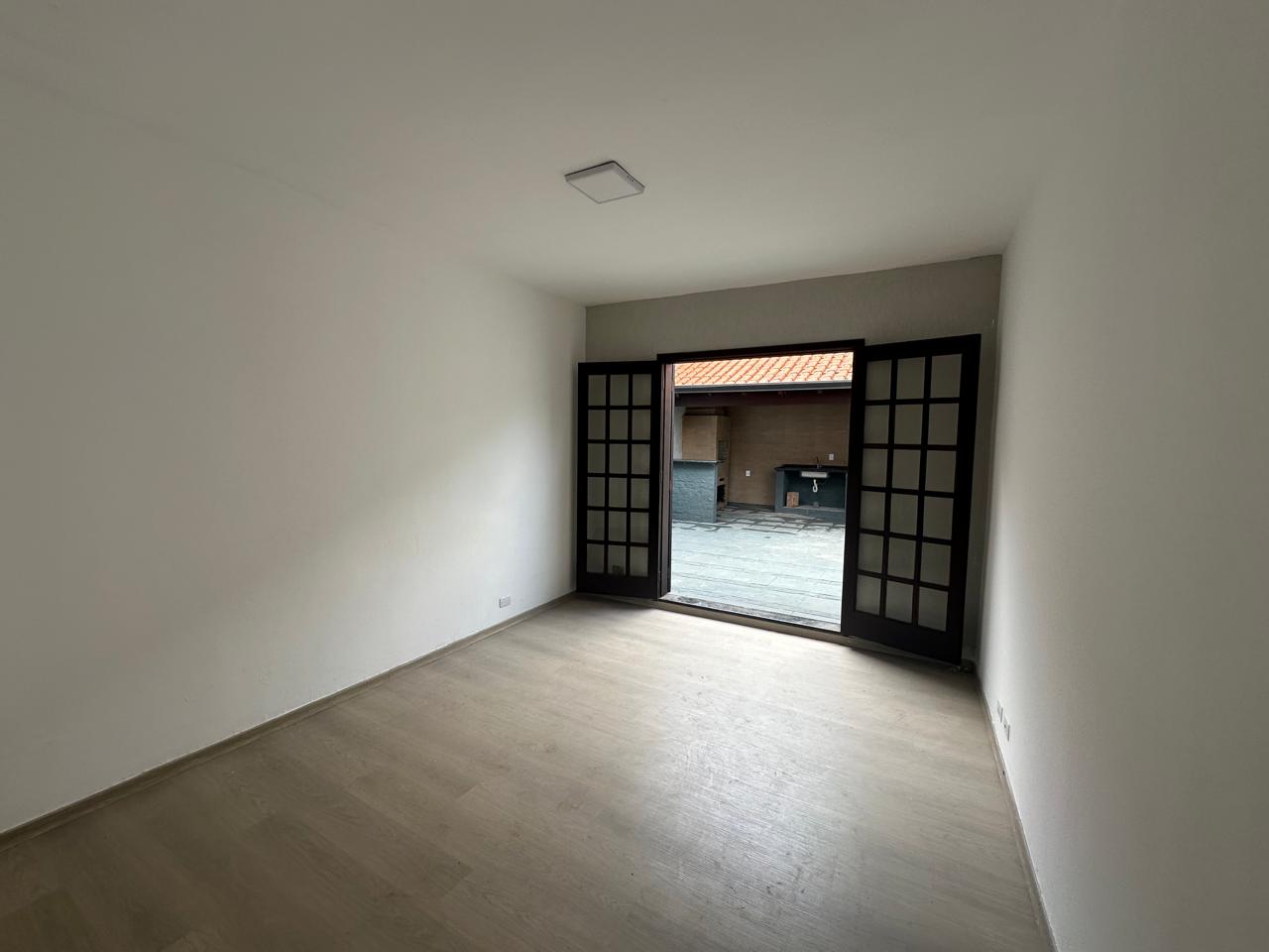 Casa Moderna com Cozinha Integrada, 3 Quartos e Área Gourmet Externa - Imagem 12 Casa Moderna com Cozinha Integrada, 3 Quartos e Área Gourmet Externa - Imagem 12