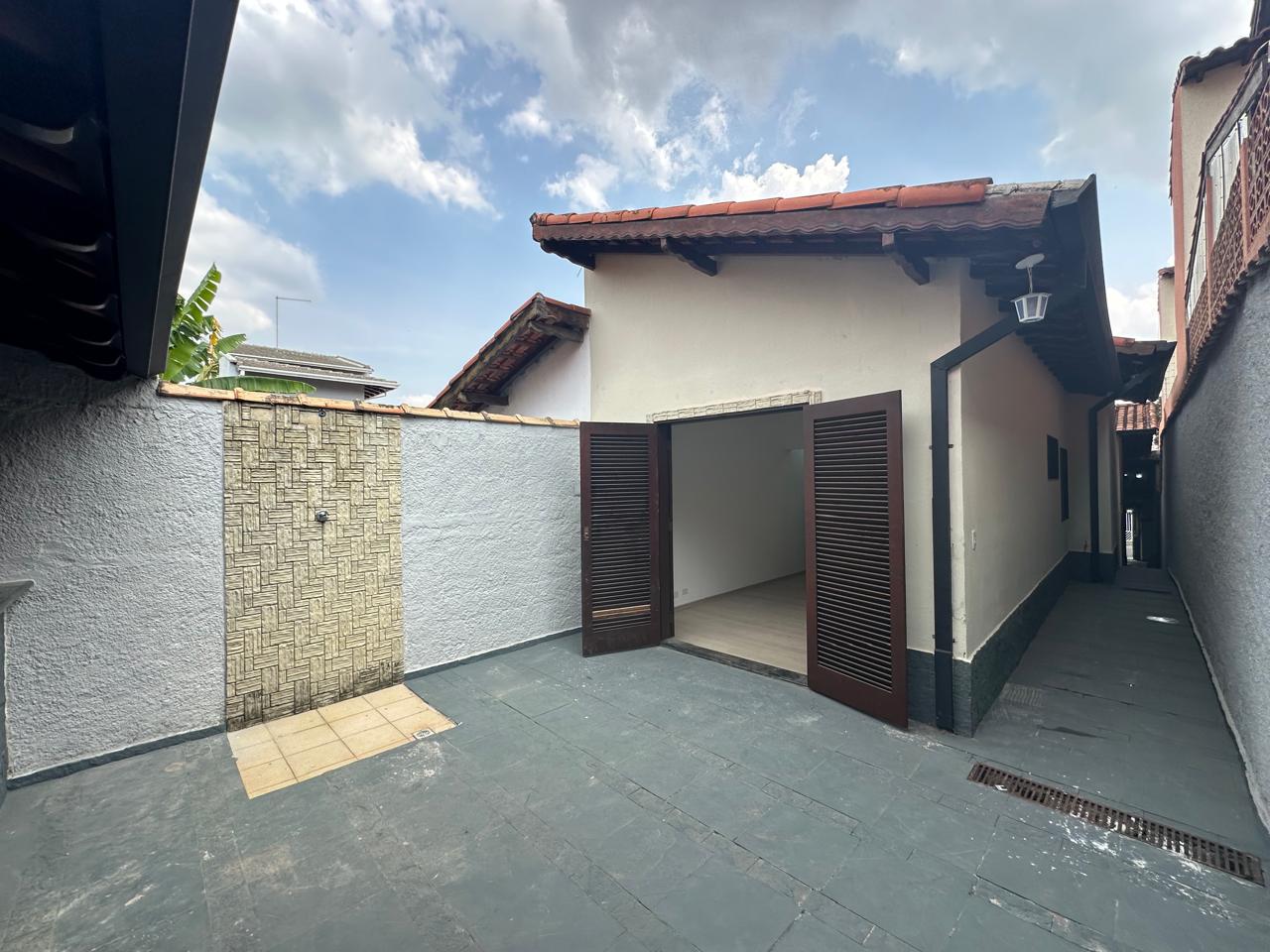Casa Moderna com Cozinha Integrada, 3 Quartos e Área Gourmet Externa - Imagem 9 Casa Moderna com Cozinha Integrada, 3 Quartos e Área Gourmet Externa - Imagem 9