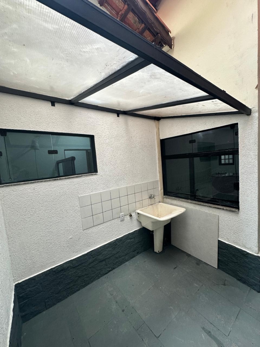Casa Moderna com Cozinha Integrada, 3 Quartos e Área Gourmet Externa - Imagem 8 Casa Moderna com Cozinha Integrada, 3 Quartos e Área Gourmet Externa - Imagem 8