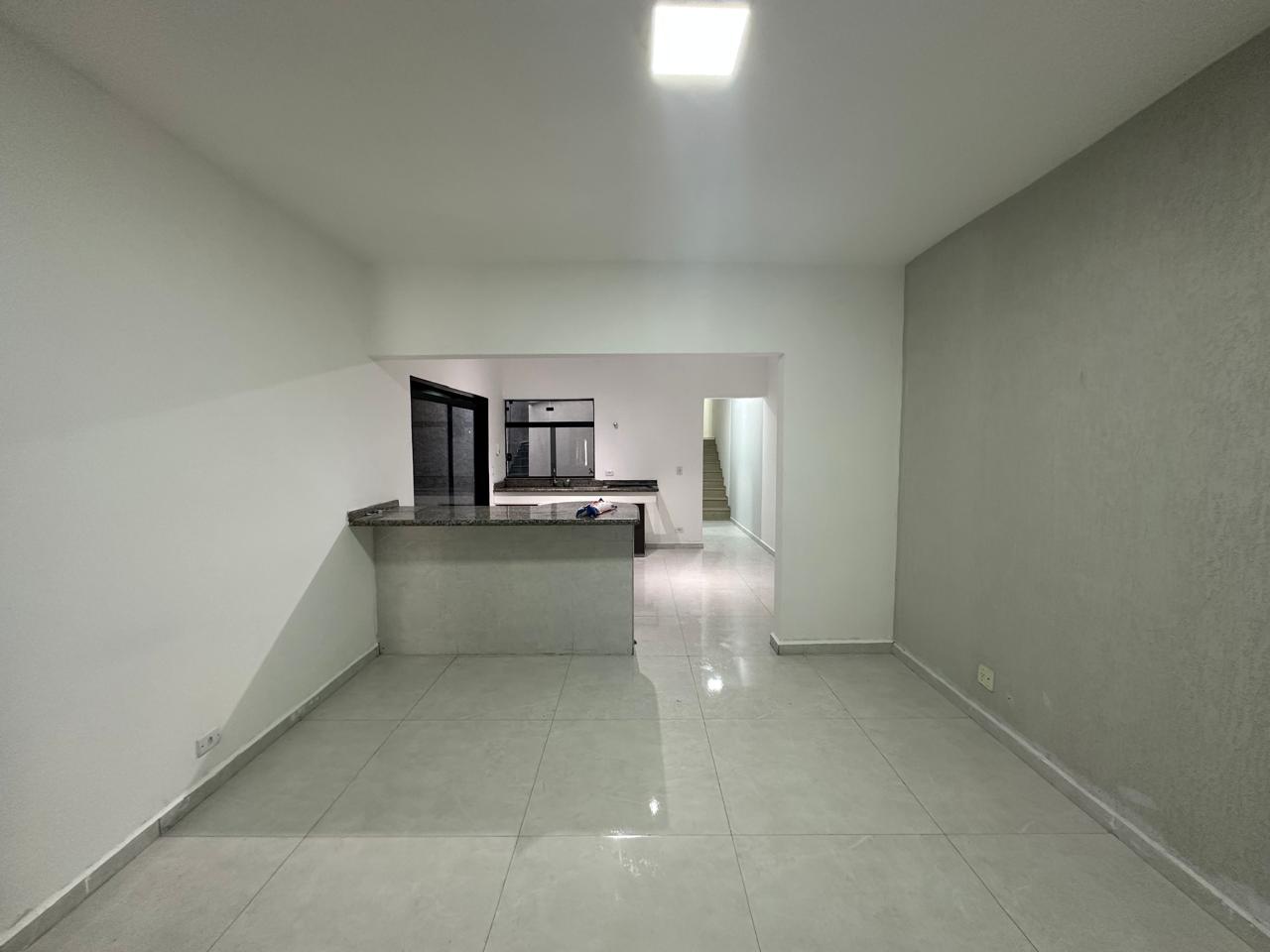 Casa Moderna com Cozinha Integrada, 3 Quartos e Área Gourmet Externa Casa Moderna com Cozinha Integrada, 3 Quartos e Área Gourmet Externa