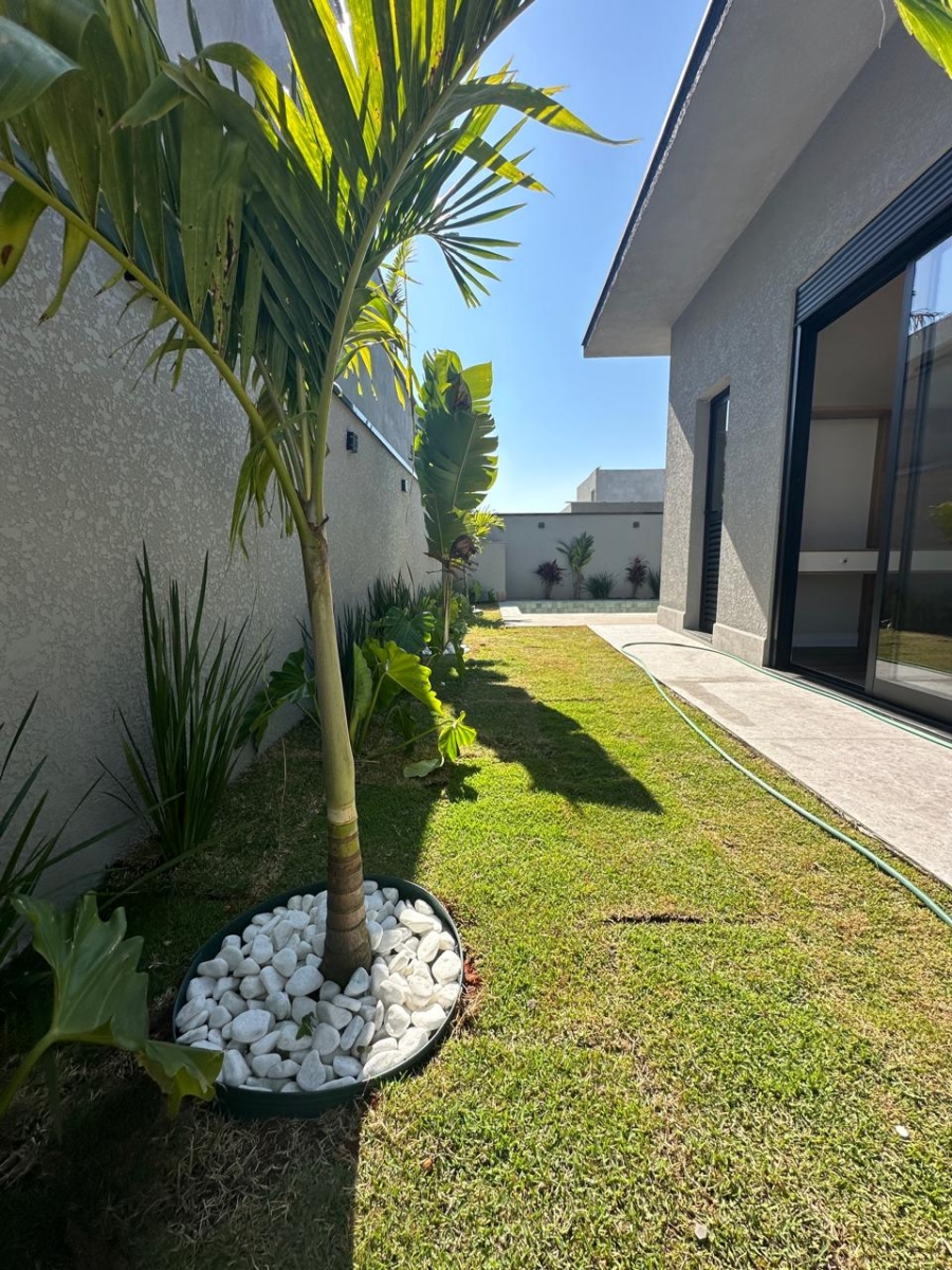 Casa com 4 Suítes, Piscina e Acabamentos de Alto Padrão - Imagem 15