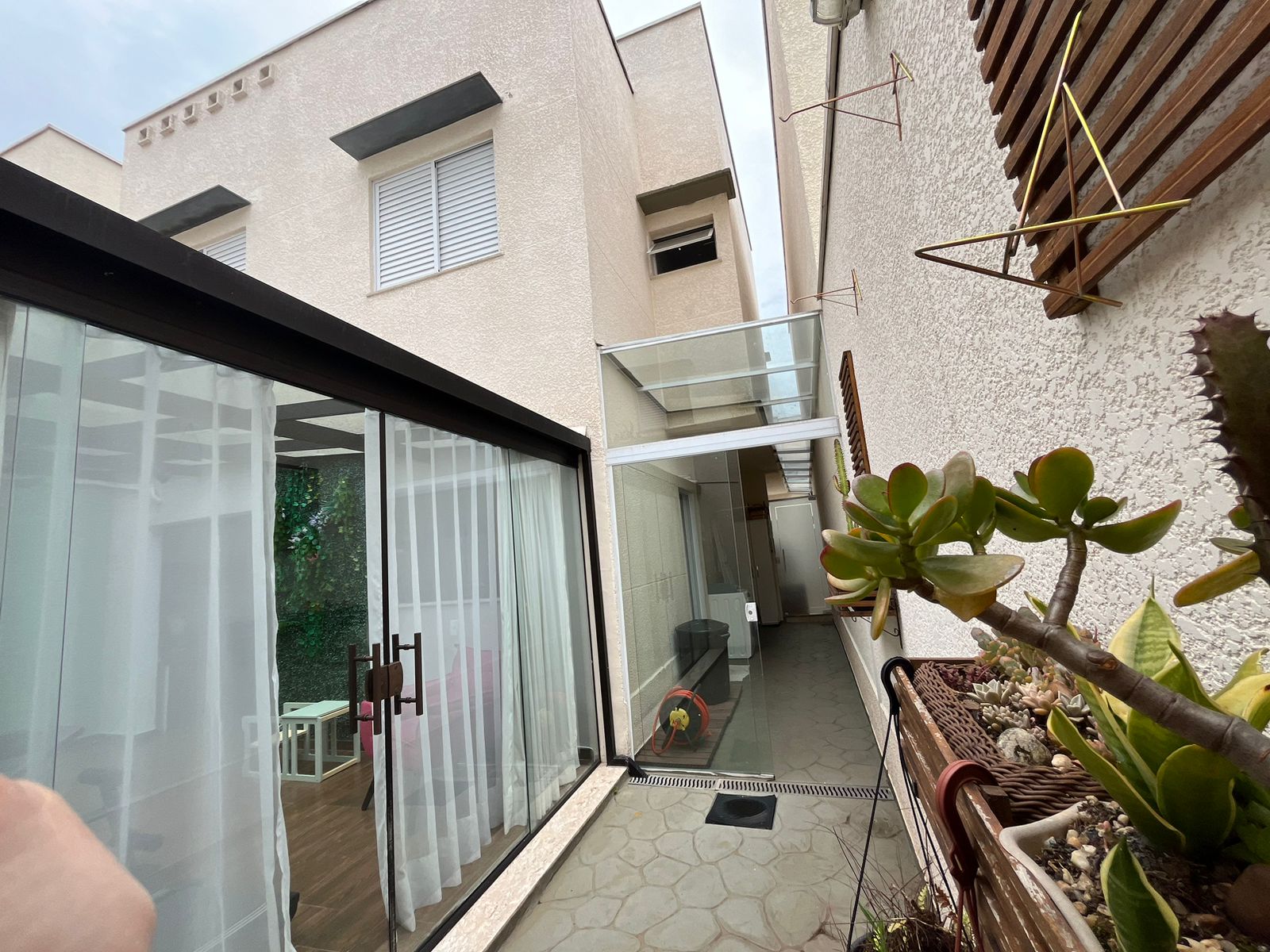 Casa mobiliada no Mogi Hills 4 com 3 dorms, suíte e energia solar – 120m² - Imagem 27