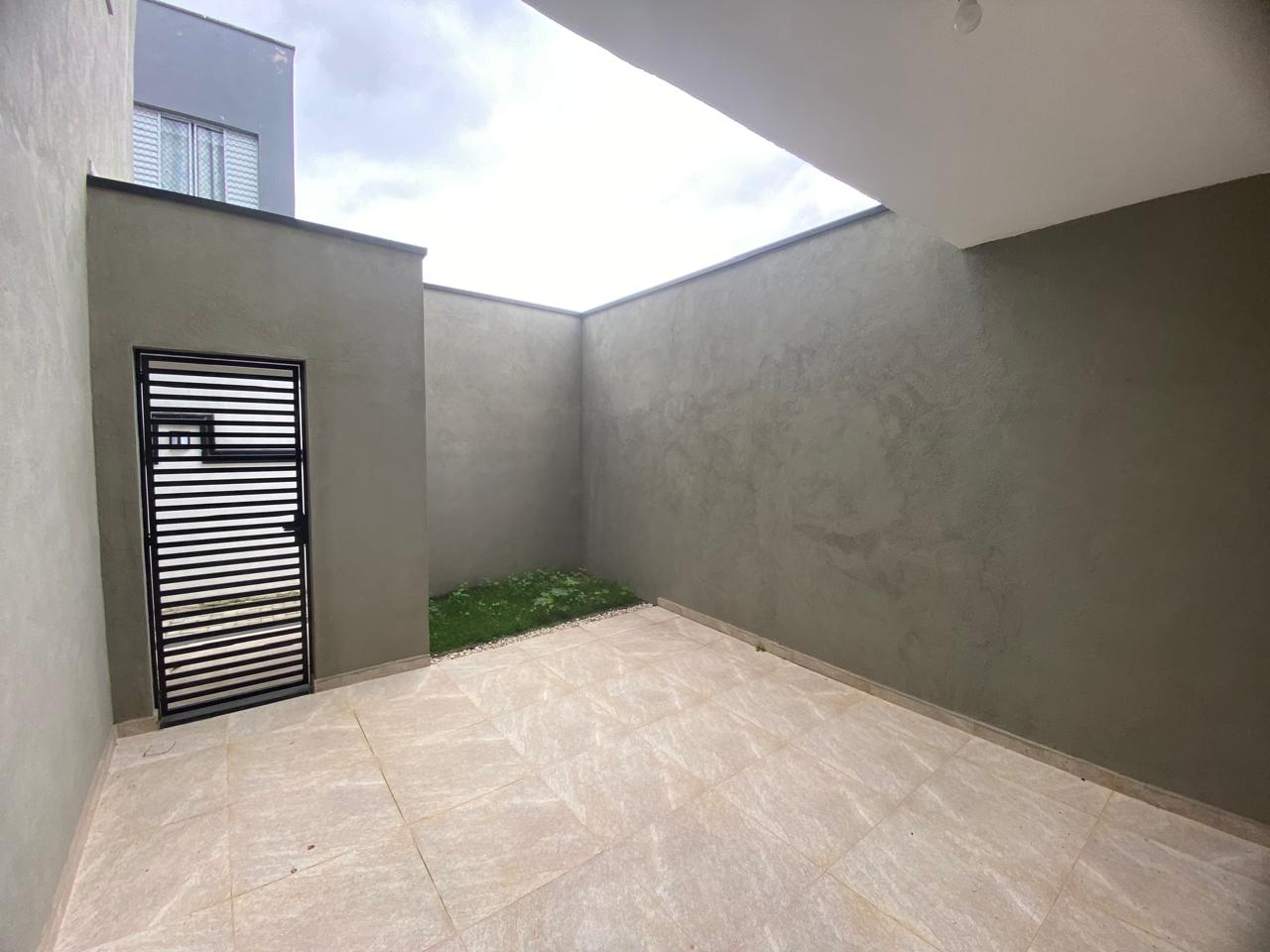 Casa com 2 suítes e quintal privativo no Botujuru - Imagem 7