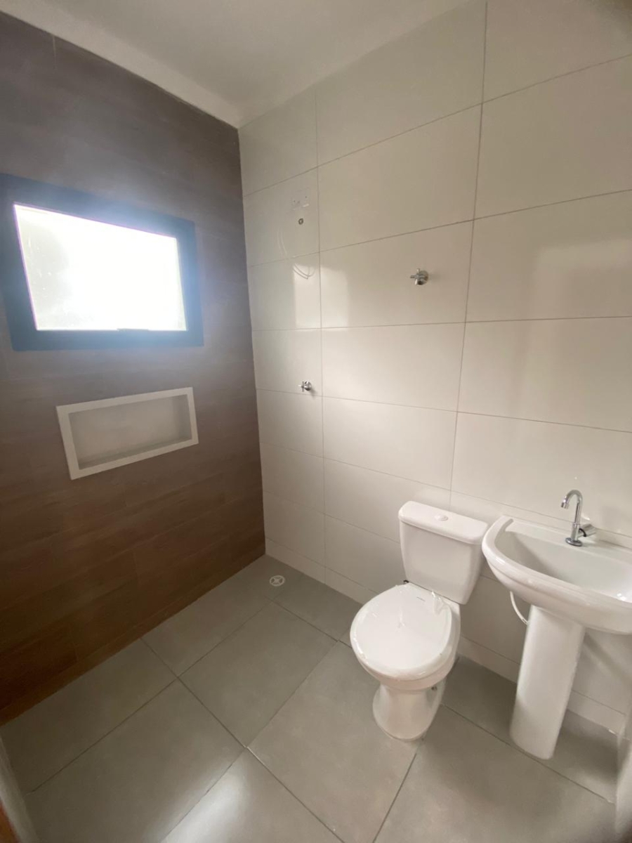 Casa com 2 suítes e quintal privativo no Botujuru - Imagem 10