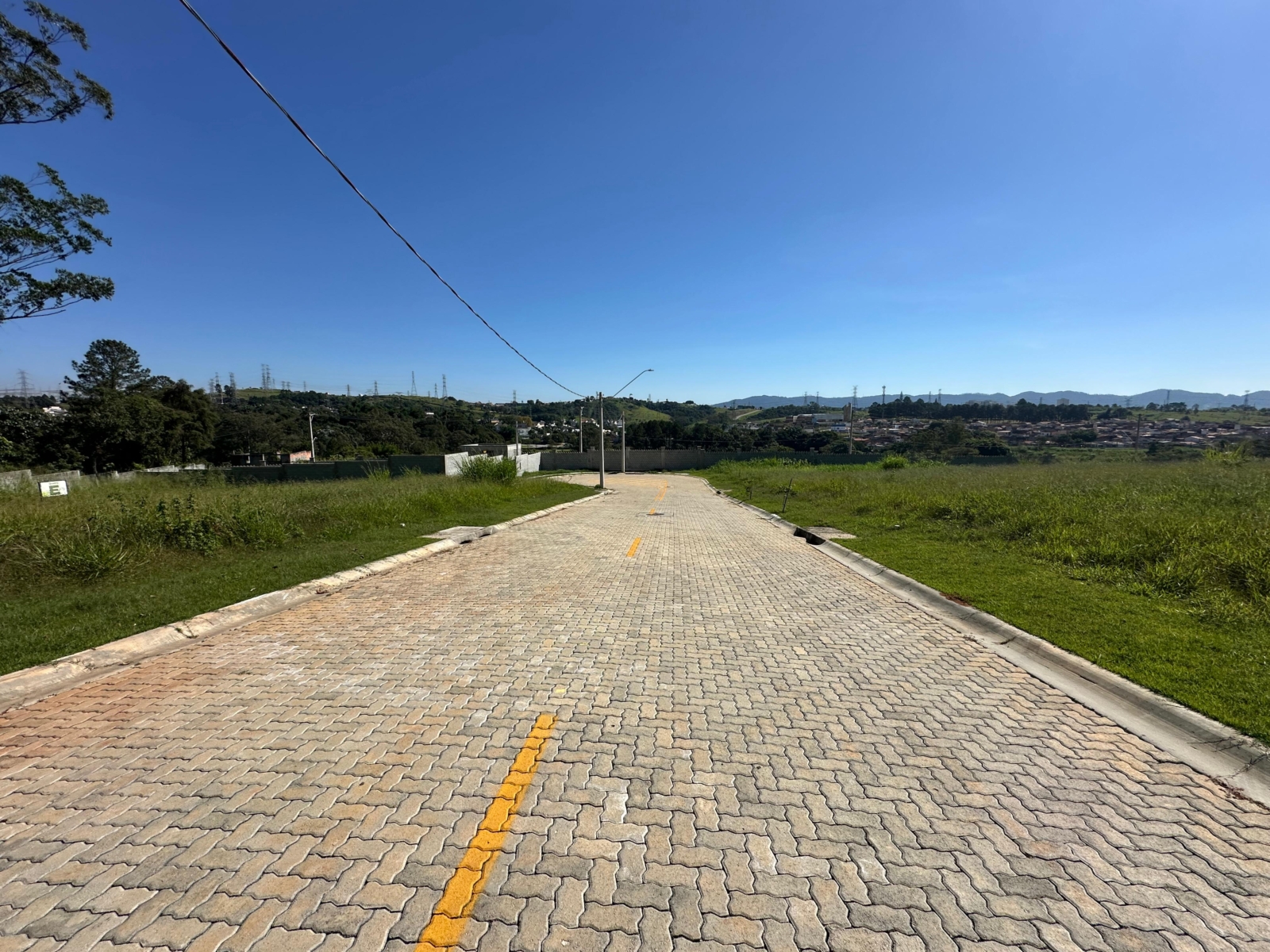 Terreno alto padrão no Real Park 2 – pronto para construir!