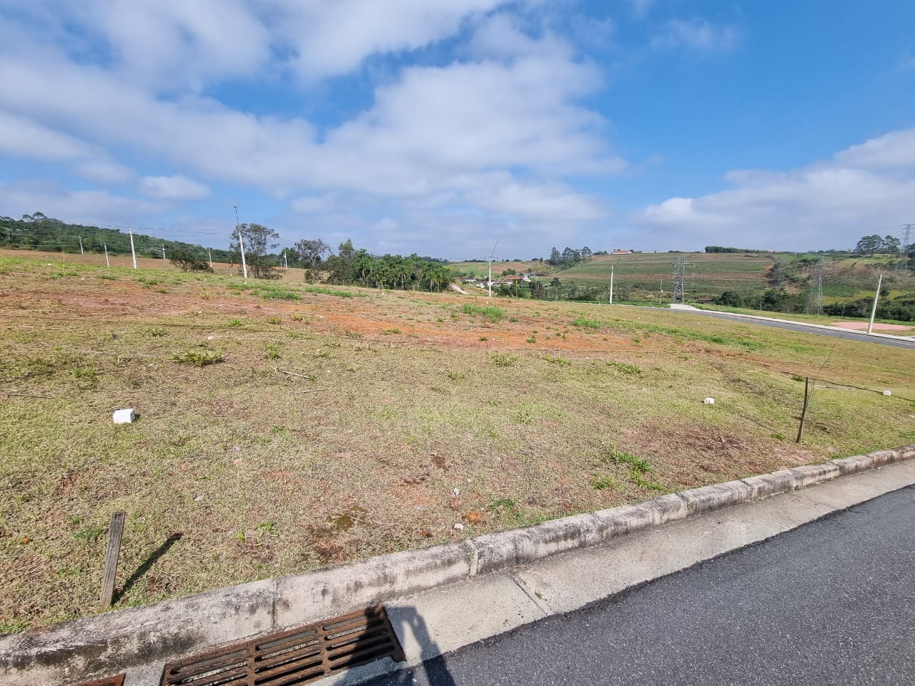 Terreno plano no Paradise Gardens – Lote R35 com 175m²