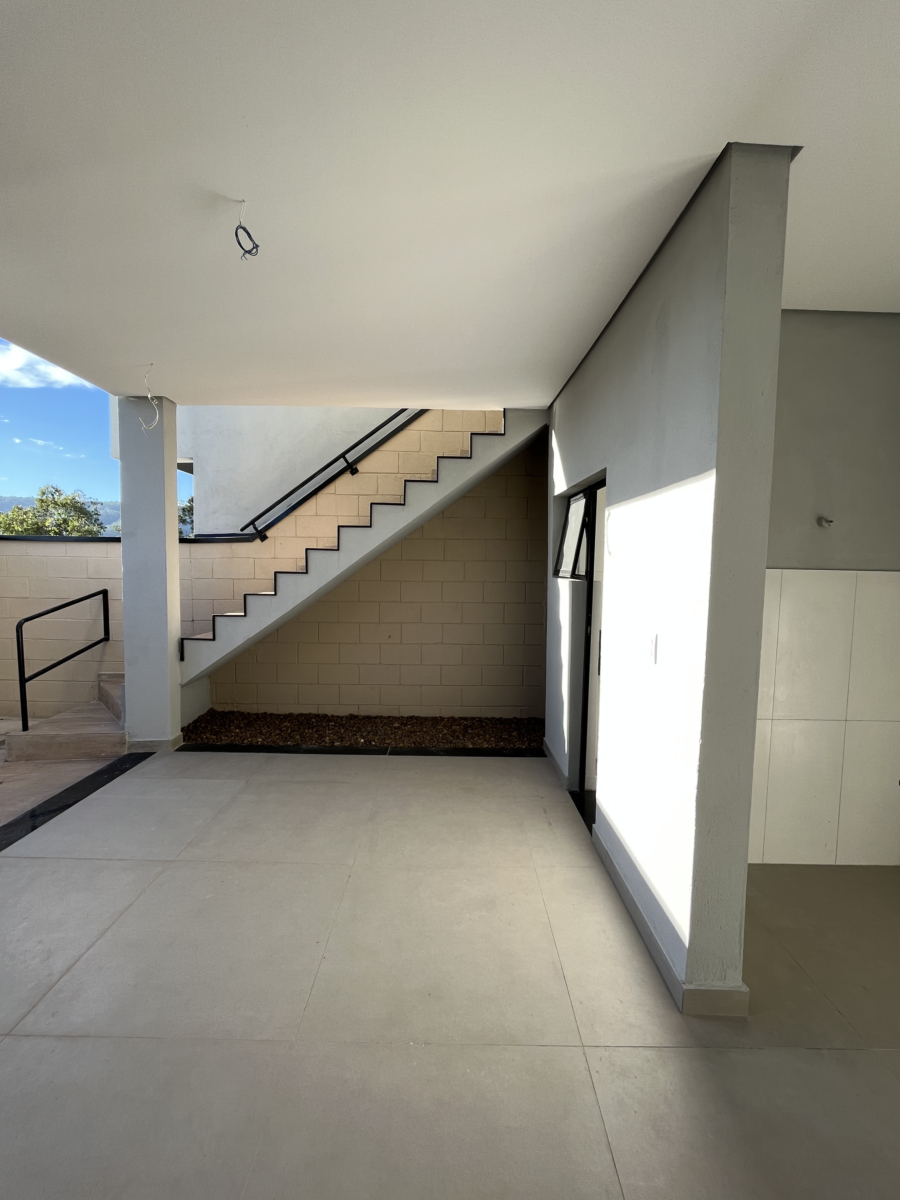 Casa no Botujuru – 90m² com vista livre, gourmet e R$ 560 mil