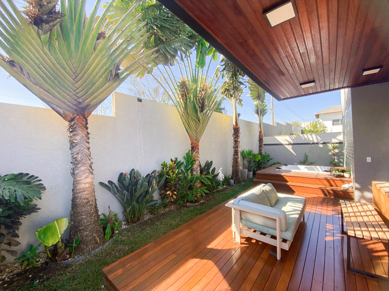 Casa térrea no Veredas com 3 dorms, suíte, churrasqueira, ofurô e deck - Imagem 10