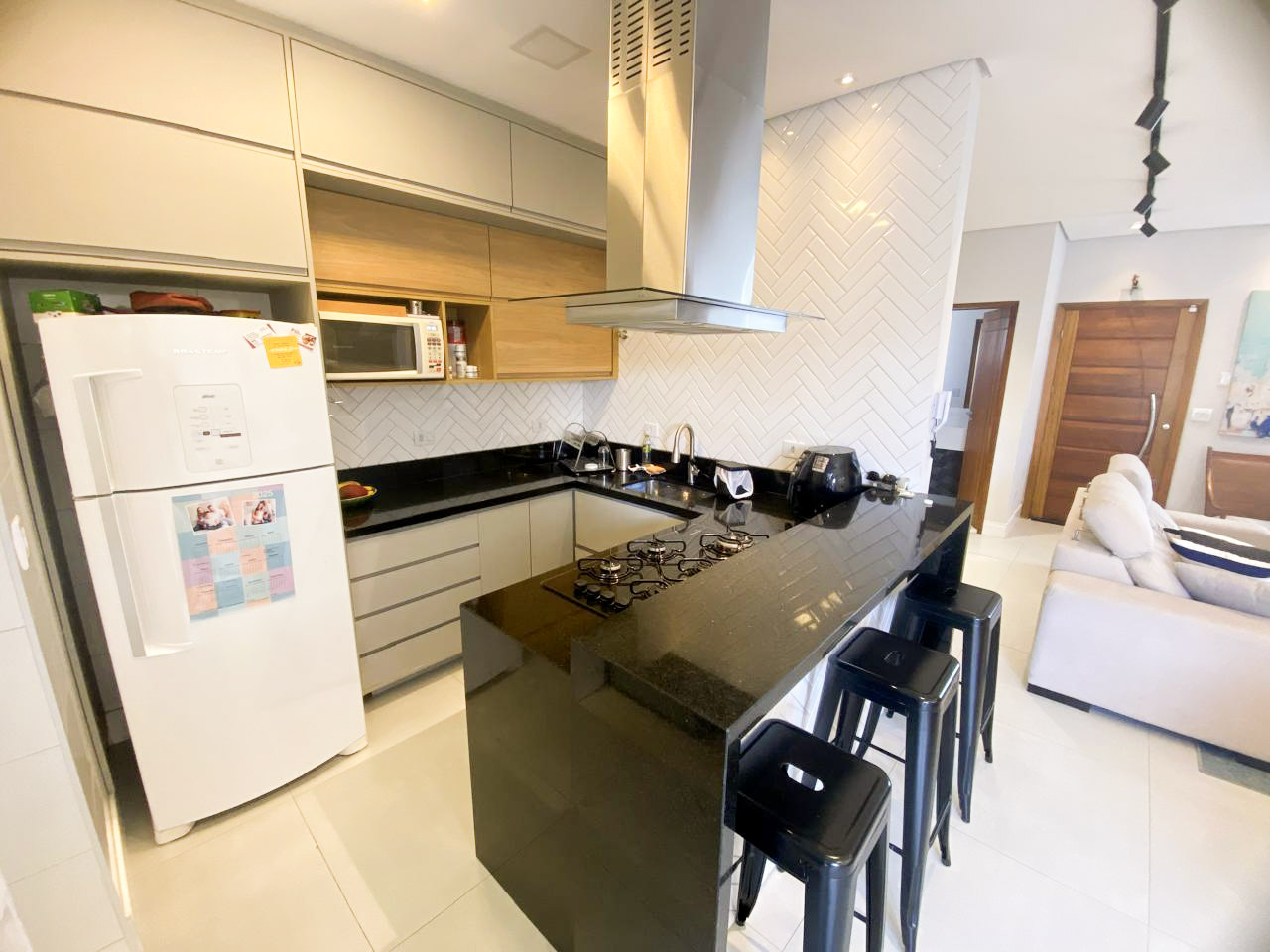 Casa com 3 Dorms, Suíte com Closet, Área Gourmet e 3 Vagas – Villa Di César - Imagem 16