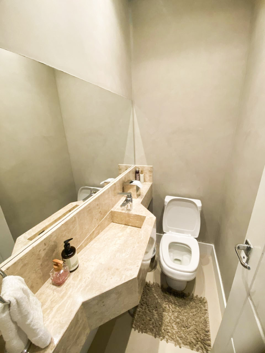 Casa térrea no Veredas com 3 dorms, suíte, churrasqueira, ofurô e deck