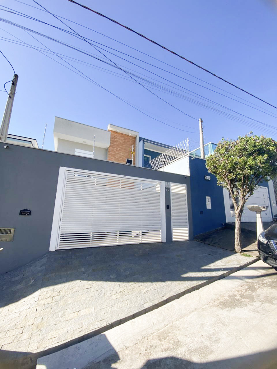 Casa com 3 Dorms, Suíte com Closet, Área Gourmet e 3 Vagas – Villa Di César