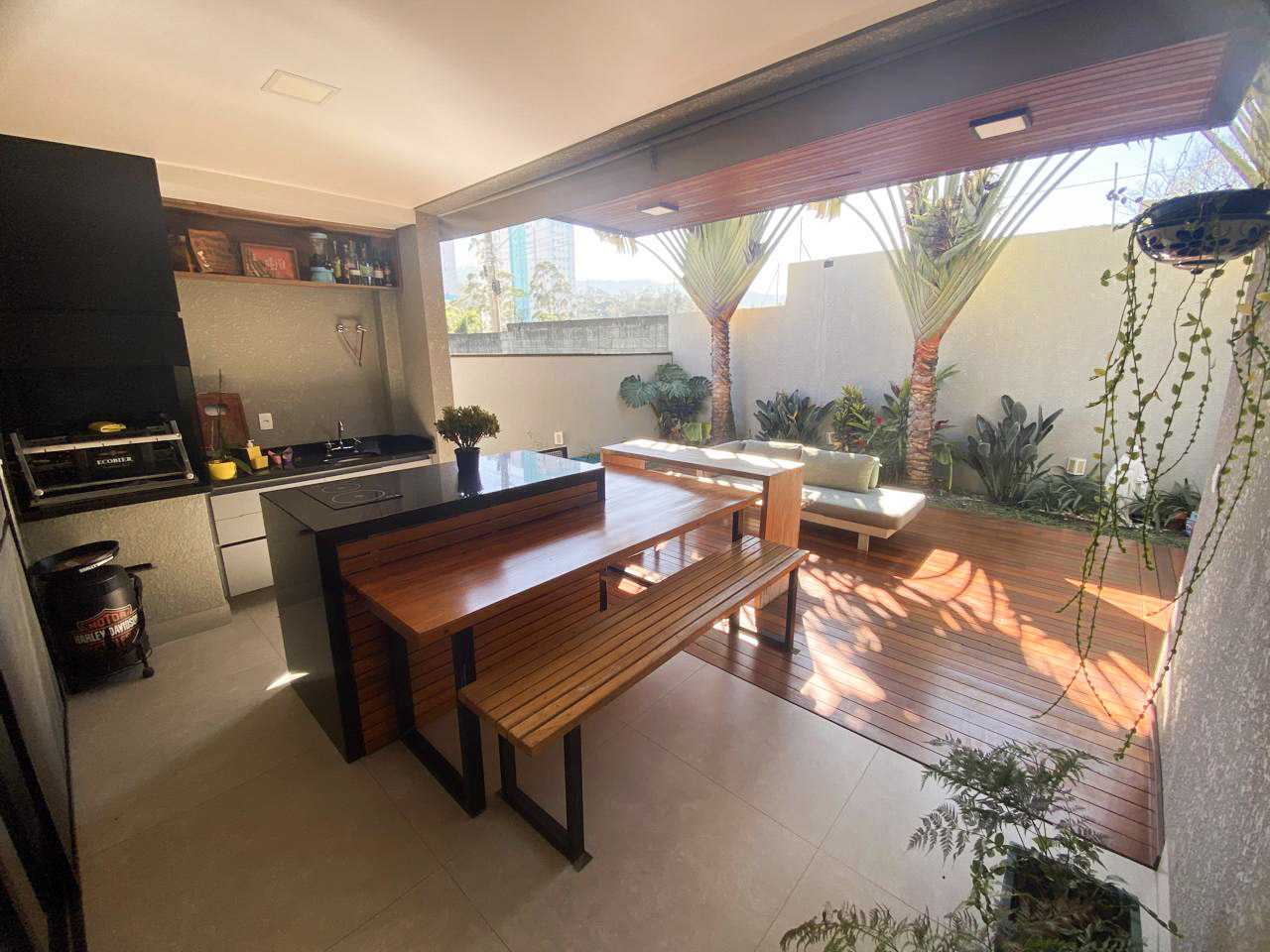 Casa térrea no Veredas com 3 dorms, suíte, churrasqueira, ofurô e deck - Imagem 9