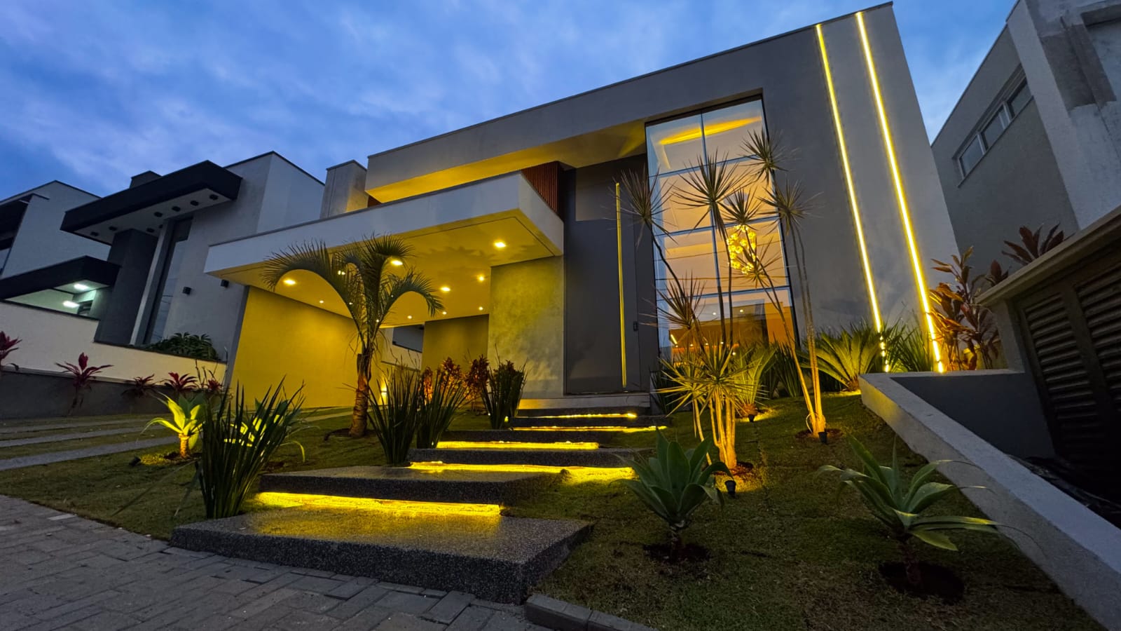 Casa térrea com 4 suítes, piscina, gourmet e automação – Mosaico Essence