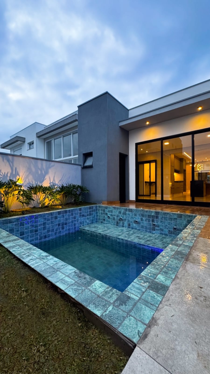 Casa térrea com 4 suítes, piscina, gourmet e automação – Mosaico Essence
