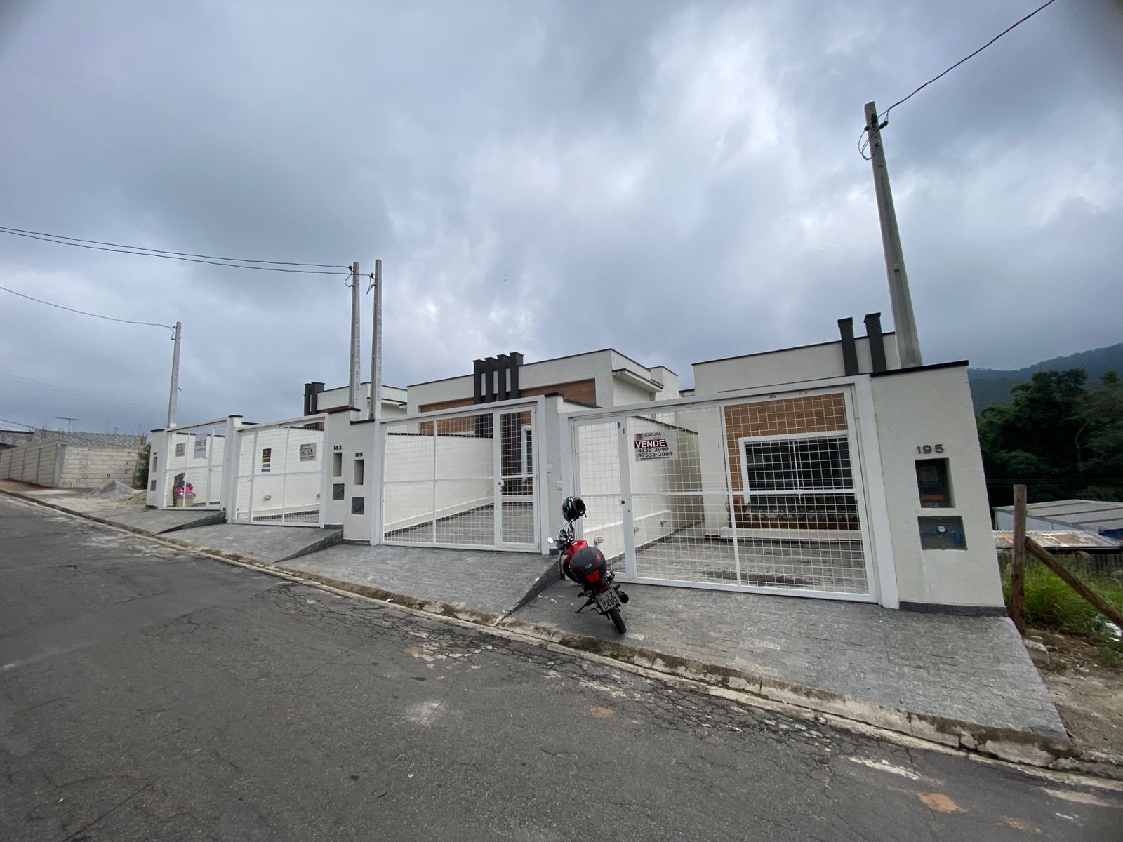 120m², 3 dormitórios (1 suíte) e quintal com churrasqueira – Botujuru - Imagem 16