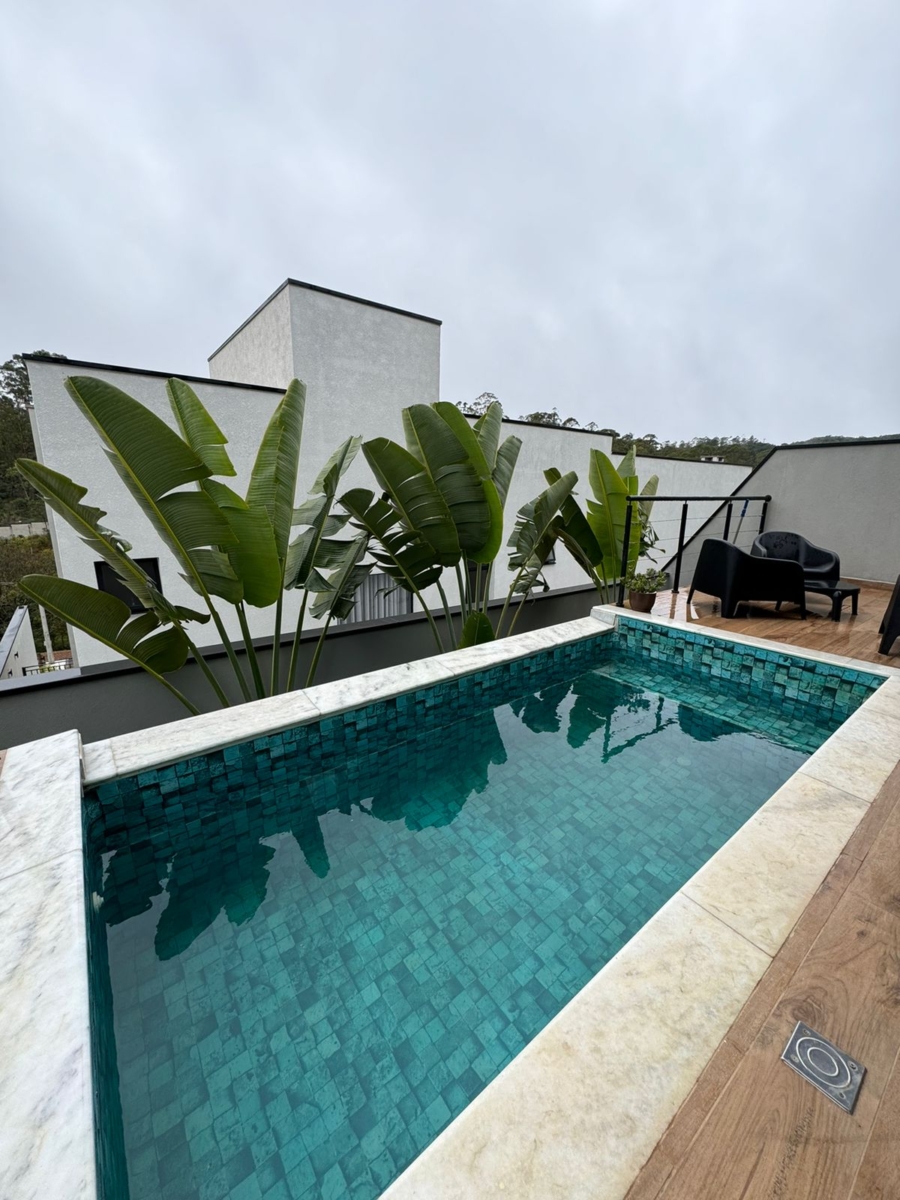 190m², 3 suítes, gourmet, piscina infinita e alto padrão –  Mosaico Essence