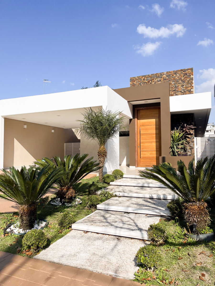 Casa térrea com suíte, closet, área gourmet e piscina – Condomínio Veneza