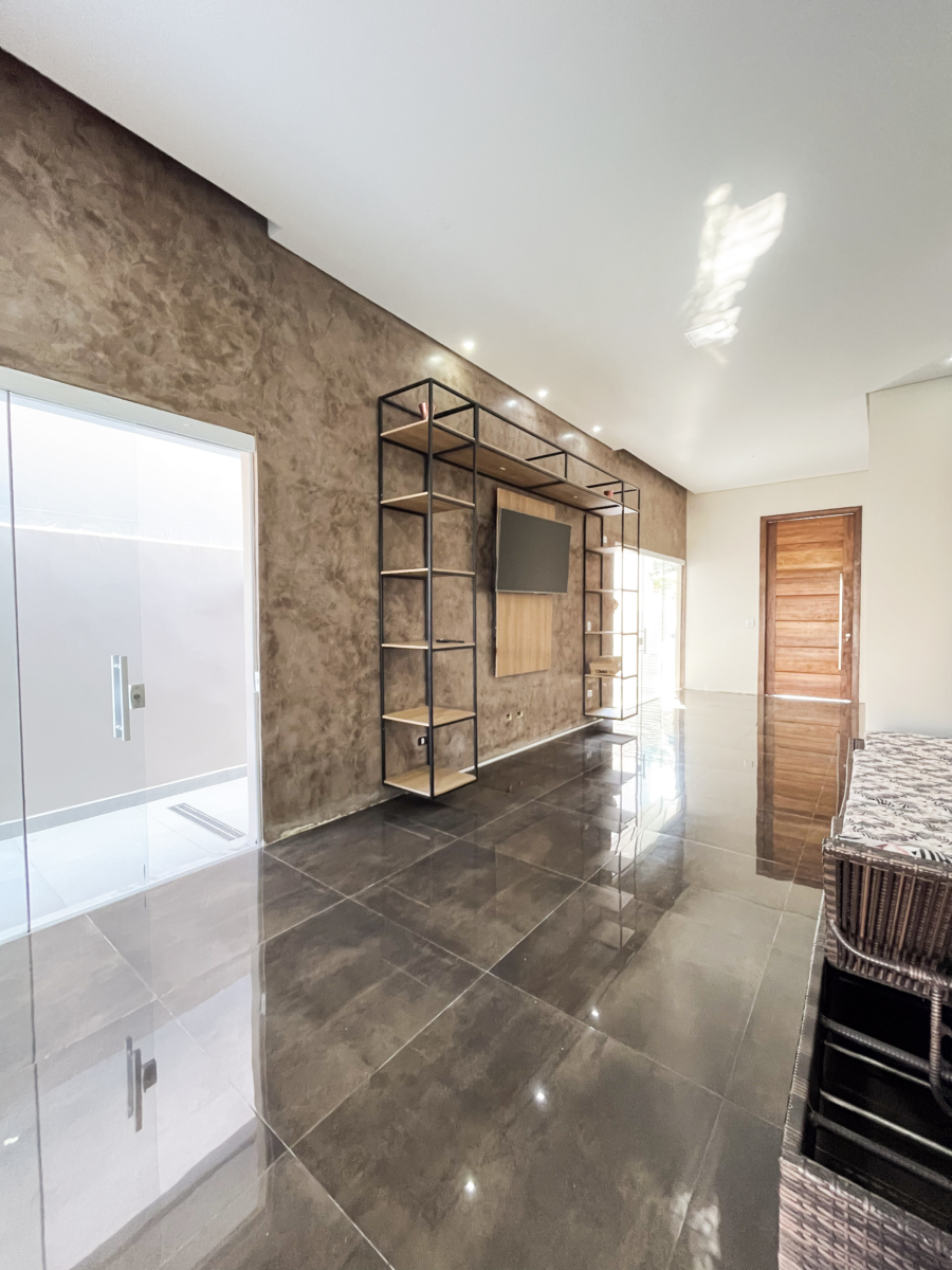 Casa térrea com suíte, closet, área gourmet e piscina – Condomínio Veneza - Imagem 19