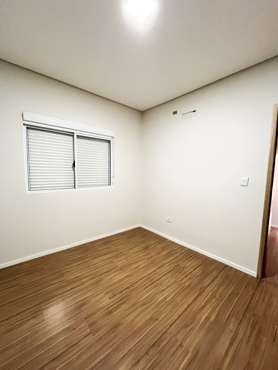 Casa térrea com suíte, closet, área gourmet e piscina – Condomínio Veneza