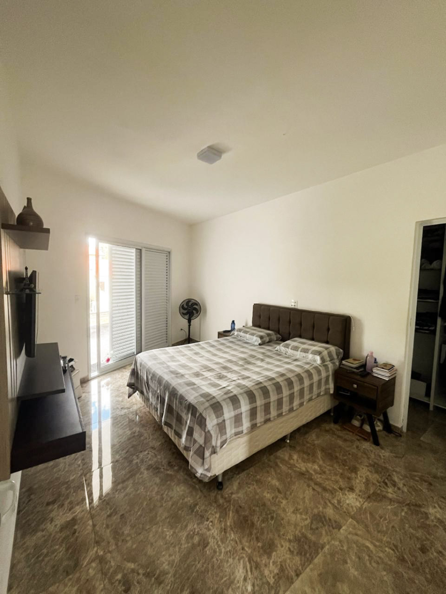 Casa de esquina com 3 dormitórios, varanda gourmet e salão comercial versátil - Imagem 5