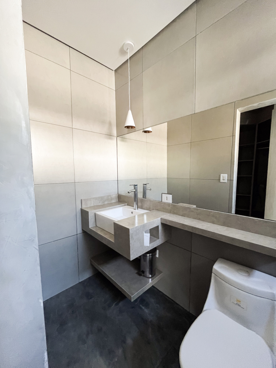 Casa térrea com suíte, closet, área gourmet e piscina – Condomínio Veneza - Imagem 7