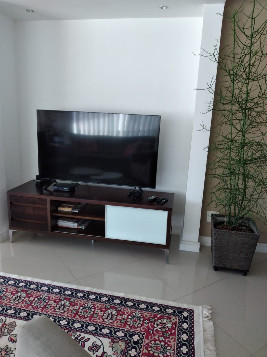 Apto personalizado com 3 dorms, suíte e 2 vagas – Edifício Rebecca