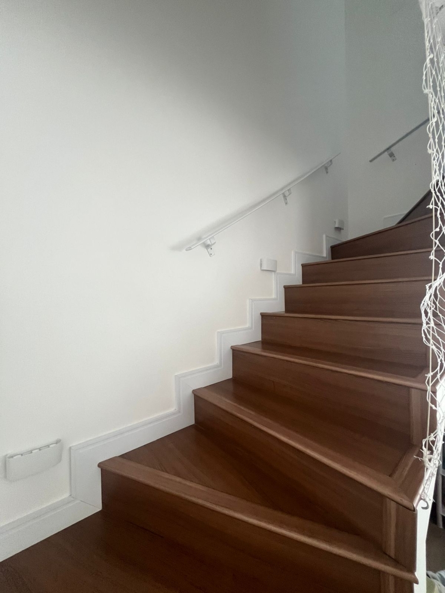 Sobrado 3 dorms com suíte, quintal e lazer completo no Reserva Ipoema