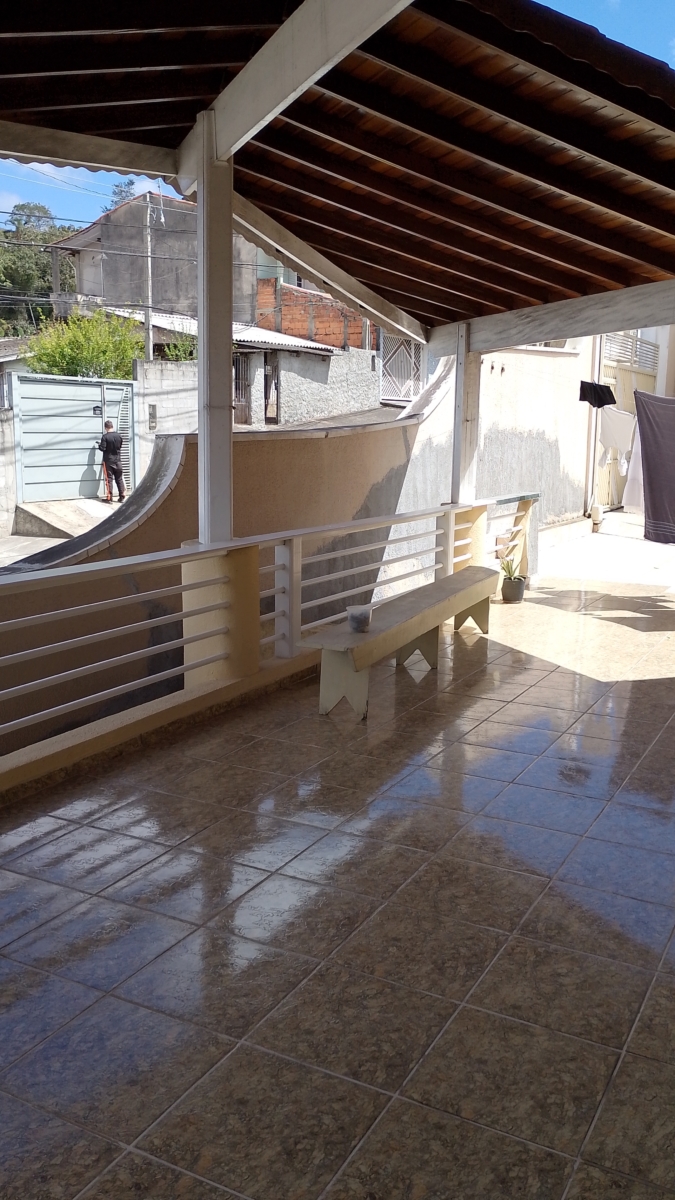 Sobrado 223m² com 3 Dormitórios, Suíte e Garagem 7 Carros – Rodeio - Imagem 18