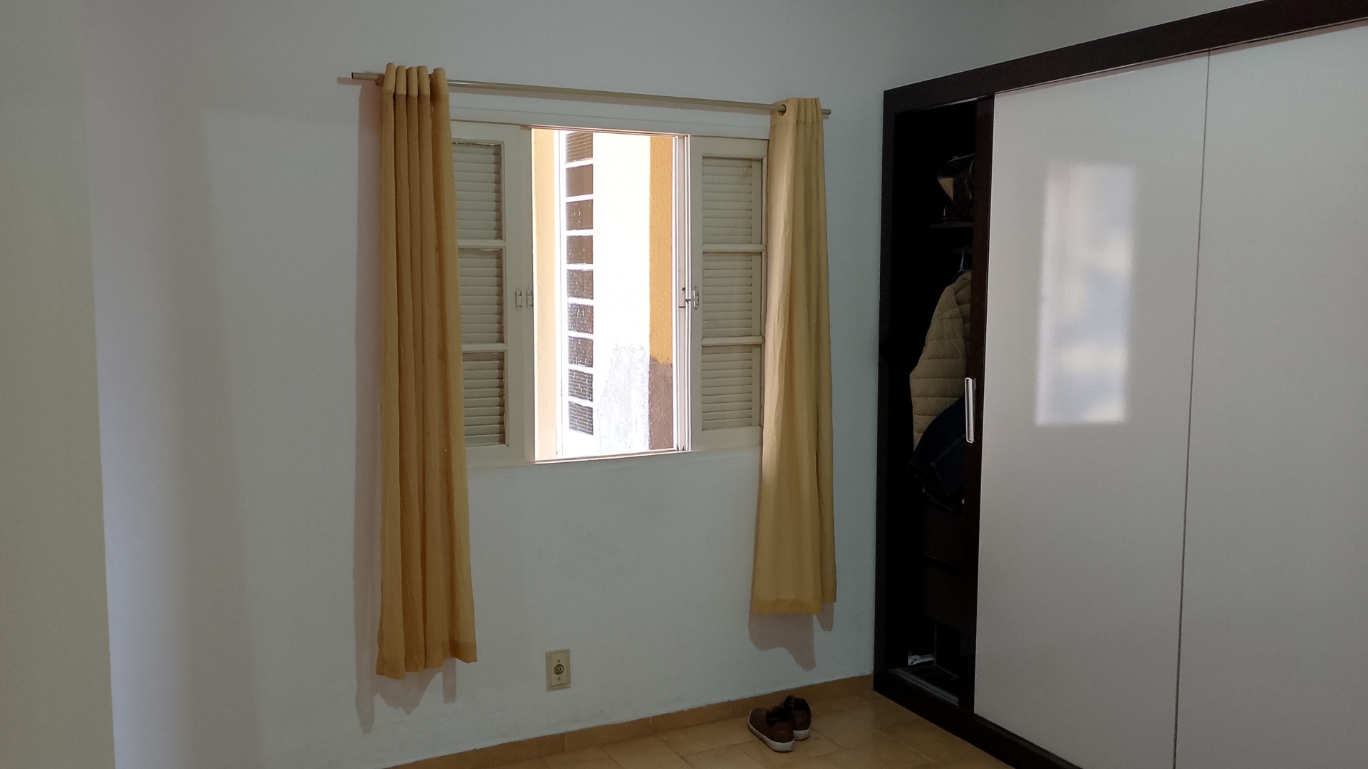 Sobrado 223m² com 3 Dormitórios, Suíte e Garagem 7 Carros – Rodeio - Imagem 41