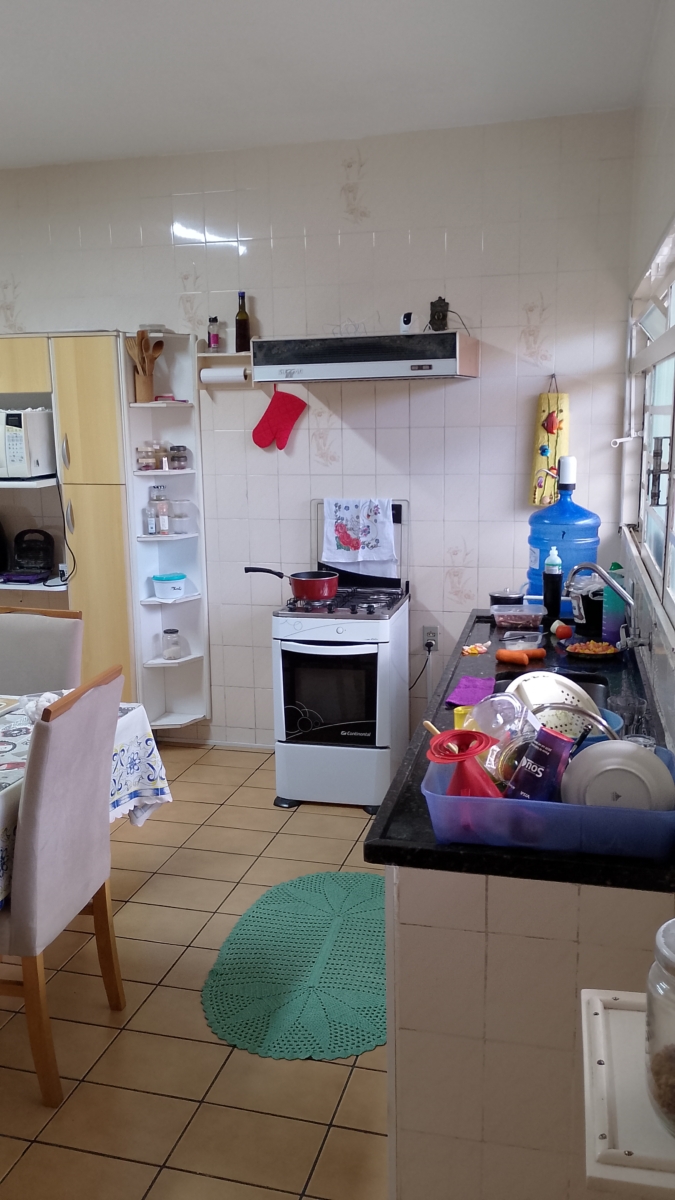 Sobrado 223m² com 3 Dormitórios, Suíte e Garagem 7 Carros – Rodeio - Imagem 35