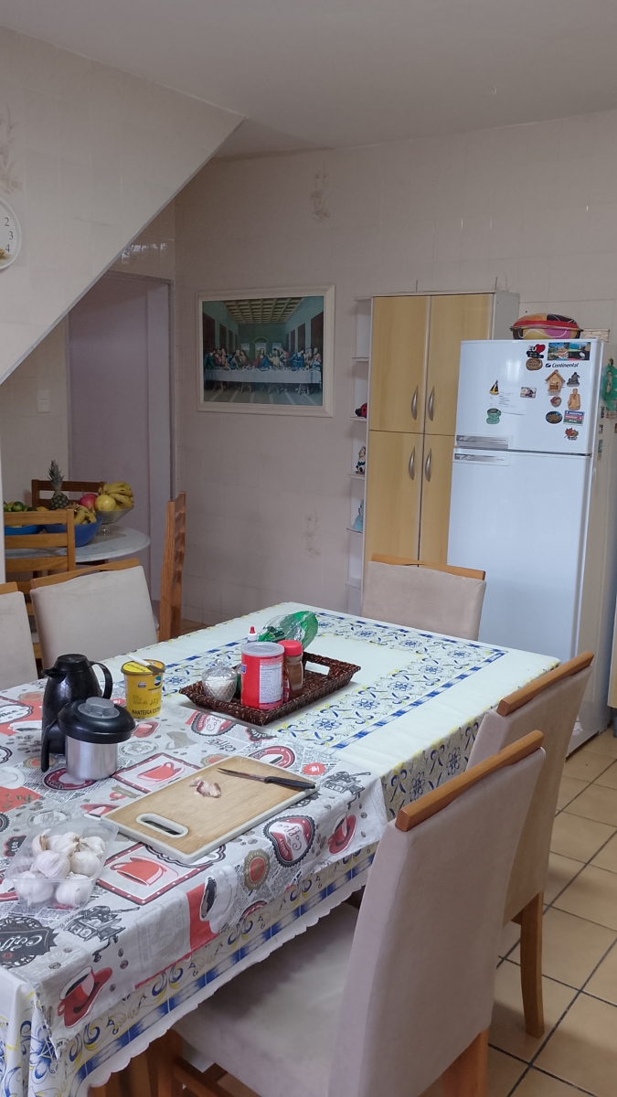 Sobrado 223m² com 3 Dormitórios, Suíte e Garagem 7 Carros – Rodeio - Imagem 33