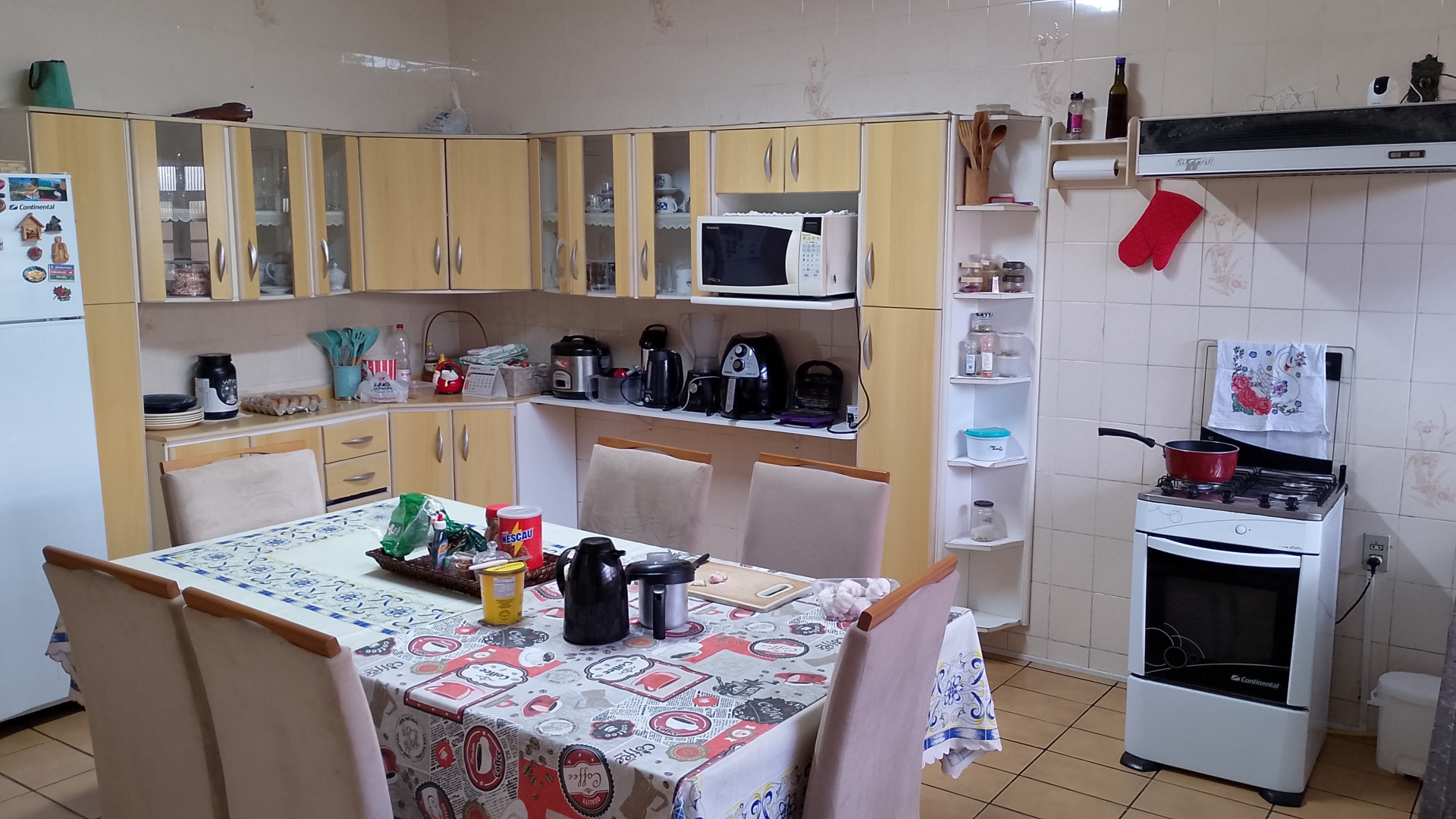 Sobrado 223m² com 3 Dormitórios, Suíte e Garagem 7 Carros – Rodeio - Imagem 29