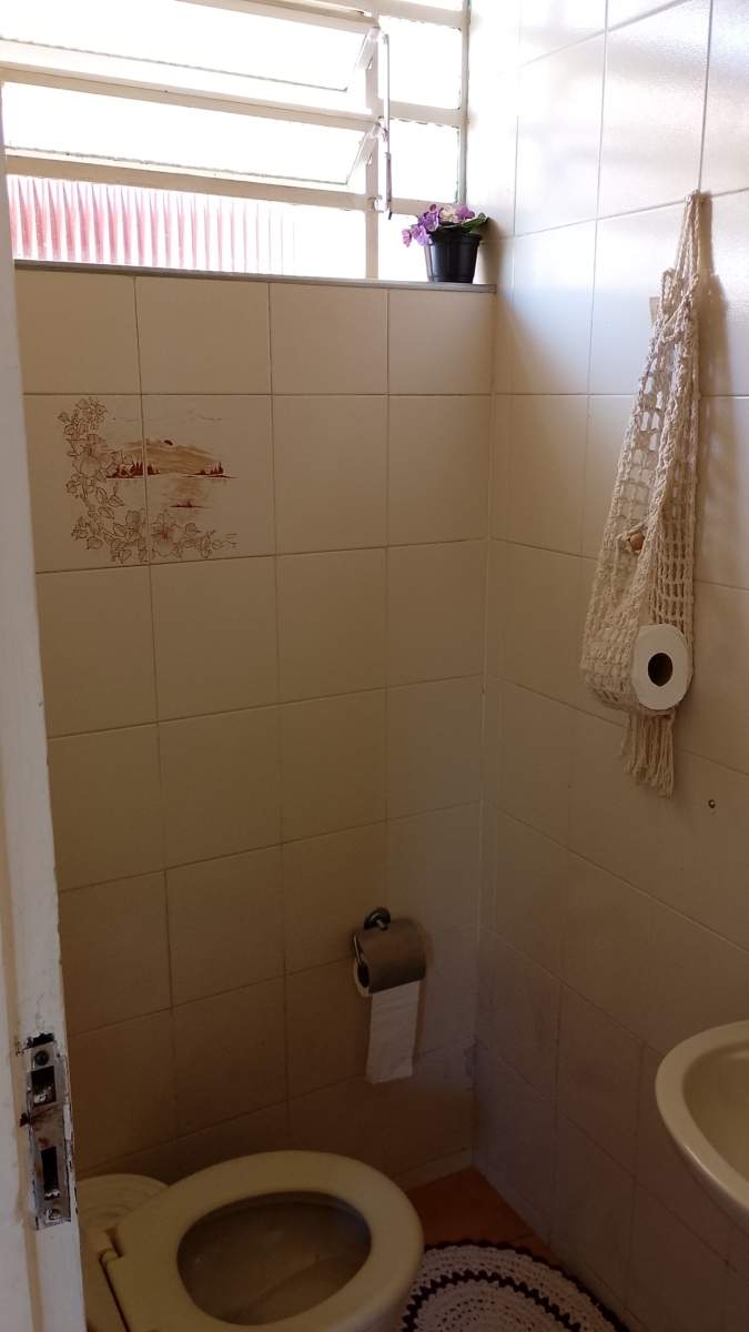 Sobrado 223m² com 3 Dormitórios, Suíte e Garagem 7 Carros – Rodeio - Imagem 26