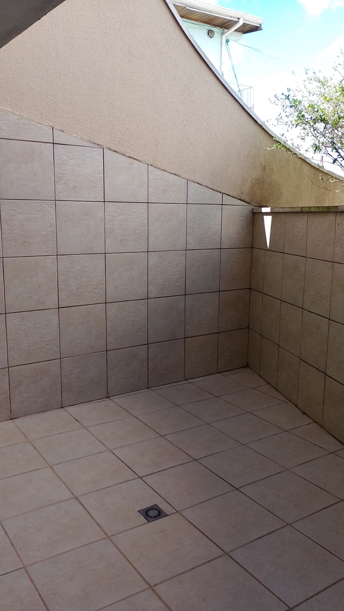 Sobrado 223m² com 3 Dormitórios, Suíte e Garagem 7 Carros – Rodeio - Imagem 25