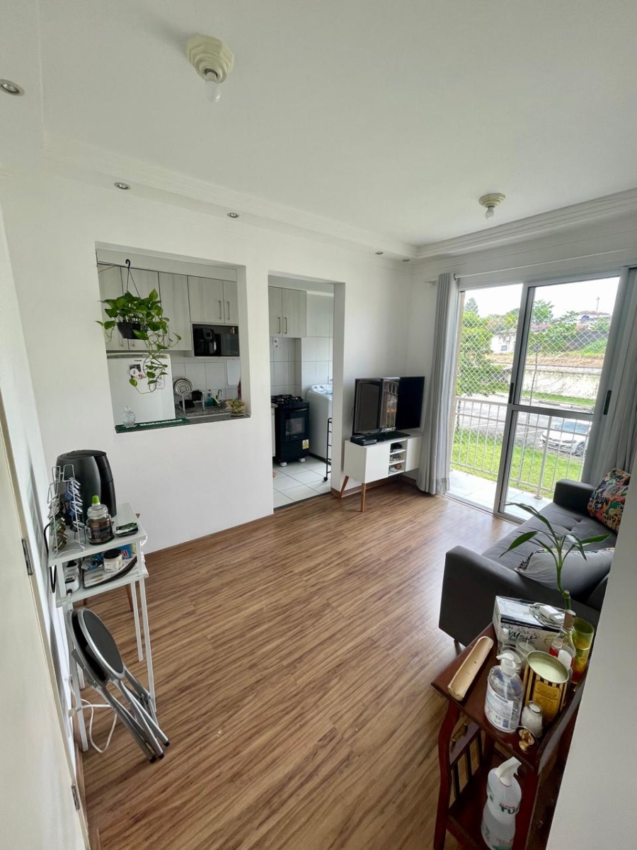 Apto 45m² mobiliado com 2 Dorms e Varanda – Condomínio Único Mogilar