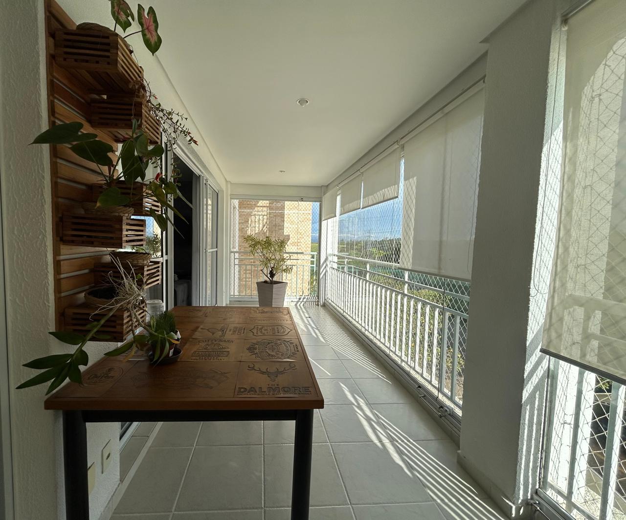 Apartamento com 4 Dormitórios (3 Suítes) e Escritório – Home Club Itapety