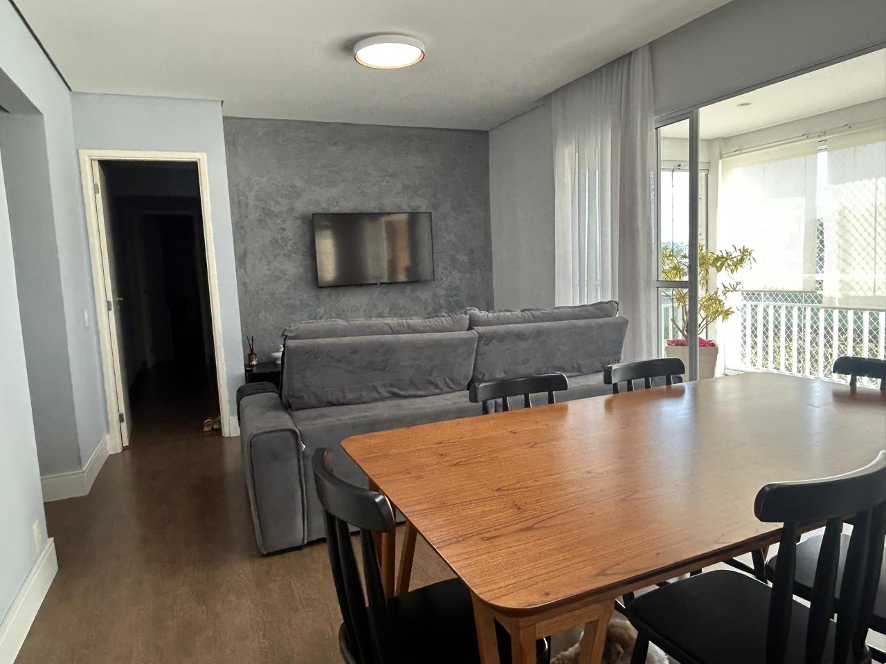 Apartamento com 4 Dormitórios (3 Suítes) e Escritório – Home Club Itapety