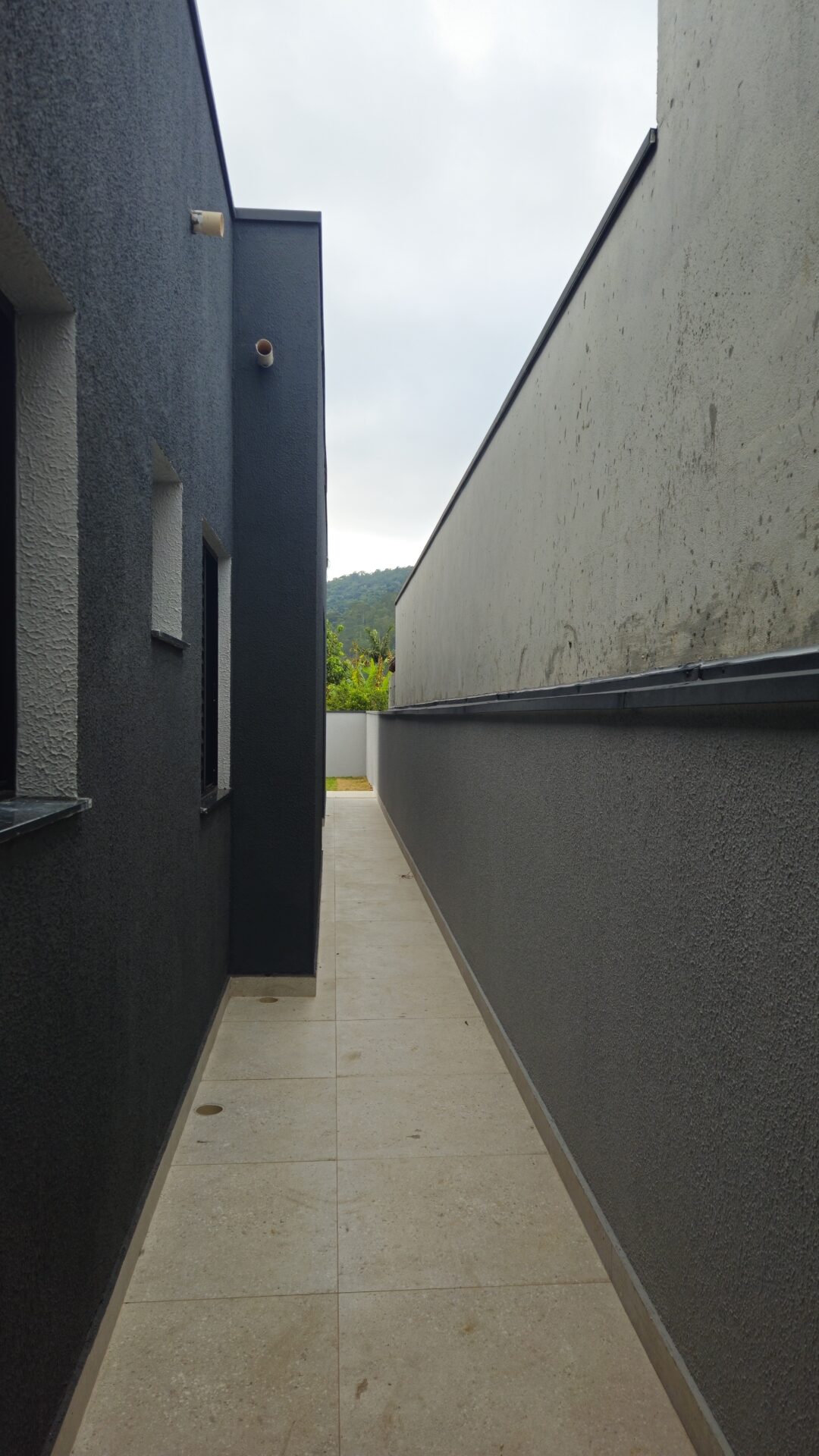 Casa térrea 82m² com 3 dormitórios e amplo quintal de 100m² – Vila São Paulo