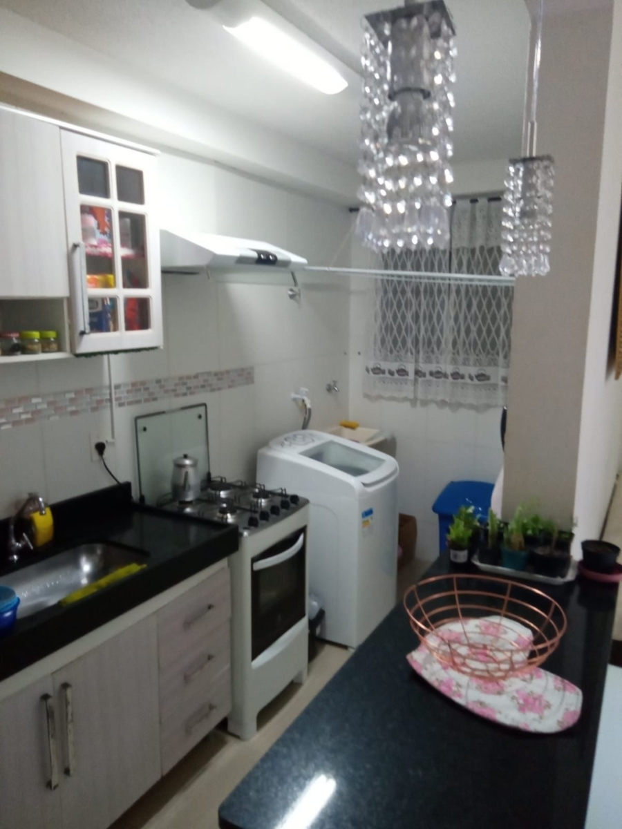 Apartamento térreo 48m² com 2 dormitórios no Condomínio Miraflores