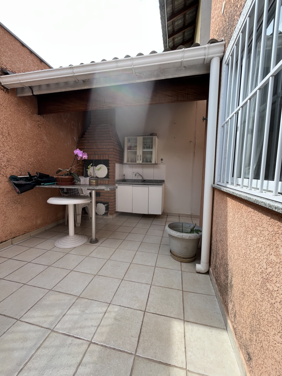 Casa 3 dormitórios, 2 vagas cobertas e área gourmet — Condomínio Mogi Hills 3 - Imagem 17