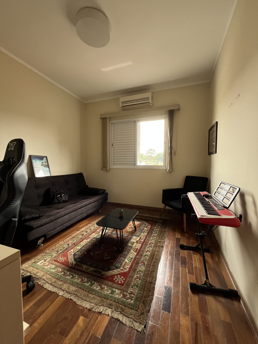 Casa 3 dormitórios, 2 vagas cobertas e área gourmet — Condomínio Mogi Hills 3