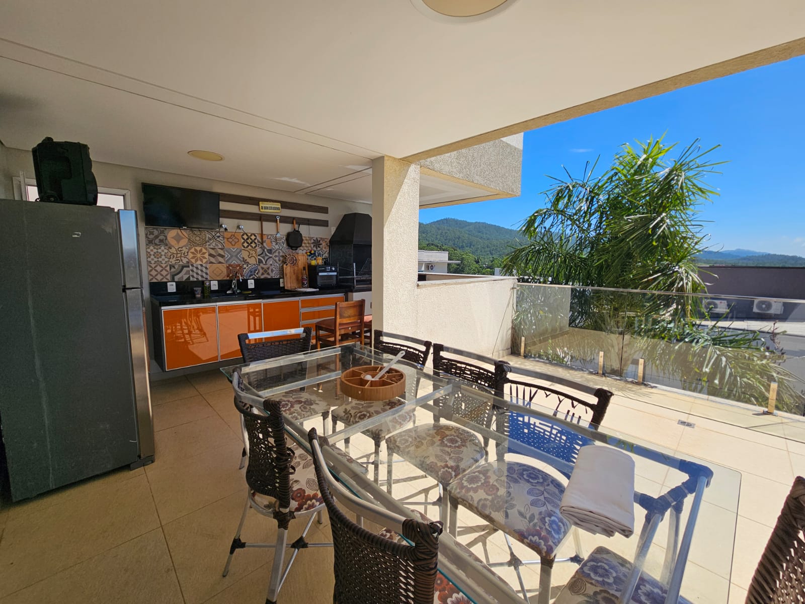 Casa com 3 suítes, área gourmet, lareira e jacuzzi exclusiva – Bella Città - Imagem 20