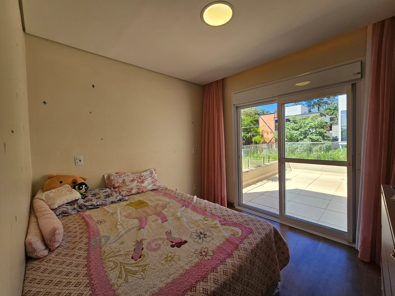 Casa com 3 suítes, área gourmet, lareira e jacuzzi exclusiva – Bella Città - Imagem 10