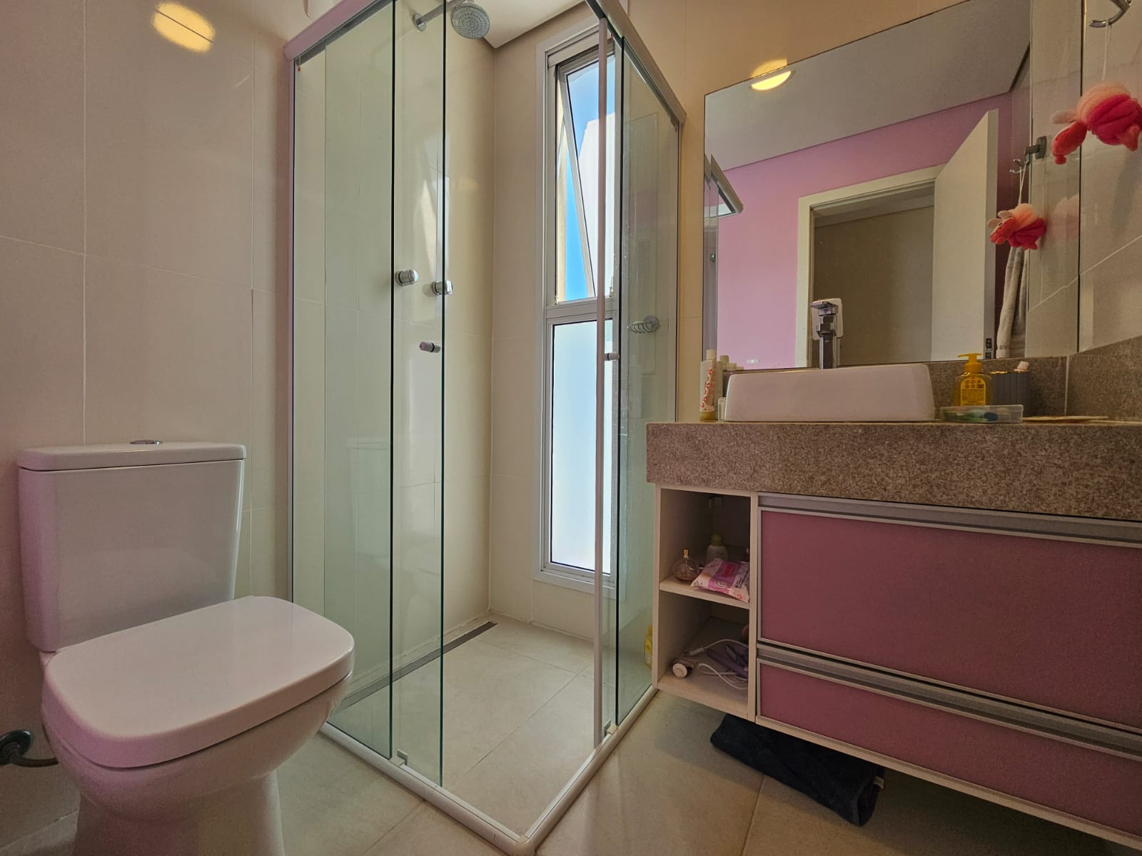 Casa com 3 suítes, área gourmet, lareira e jacuzzi exclusiva – Bella Città - Imagem 14