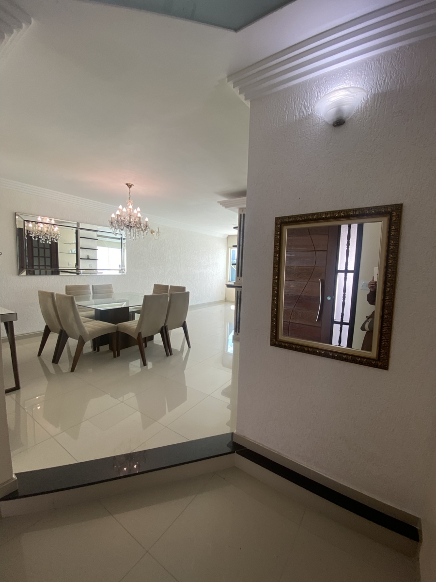 Sobrado com 3 dormitórios, piscina e área gourmet – Vila Oliveira