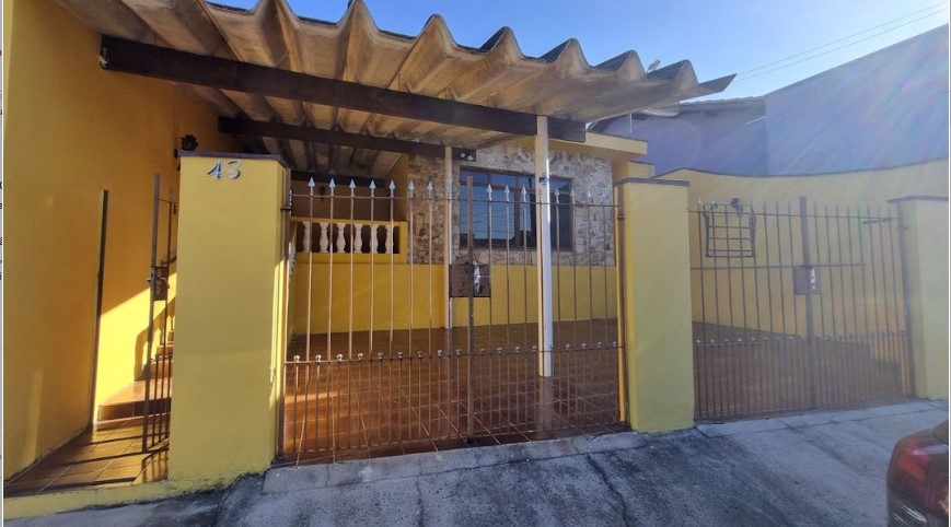 Casa térrea com 2 quartos, 2 vagas e terreno amplo – Cezar de Souza - Imagem 14