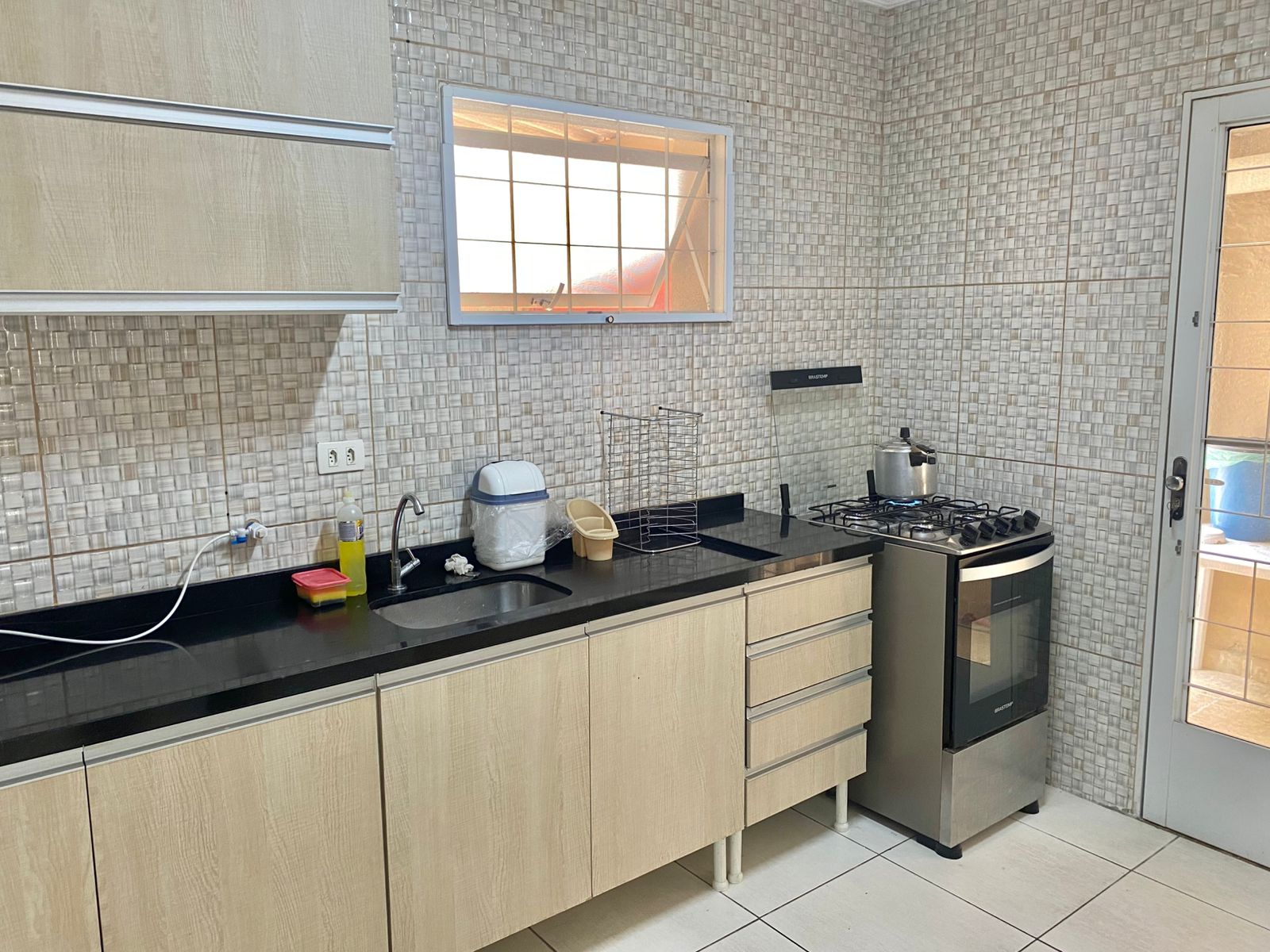 Casa térrea com 2 dormitórios, quintal e cozinha planejada – Vila Lavínia - Imagem 6