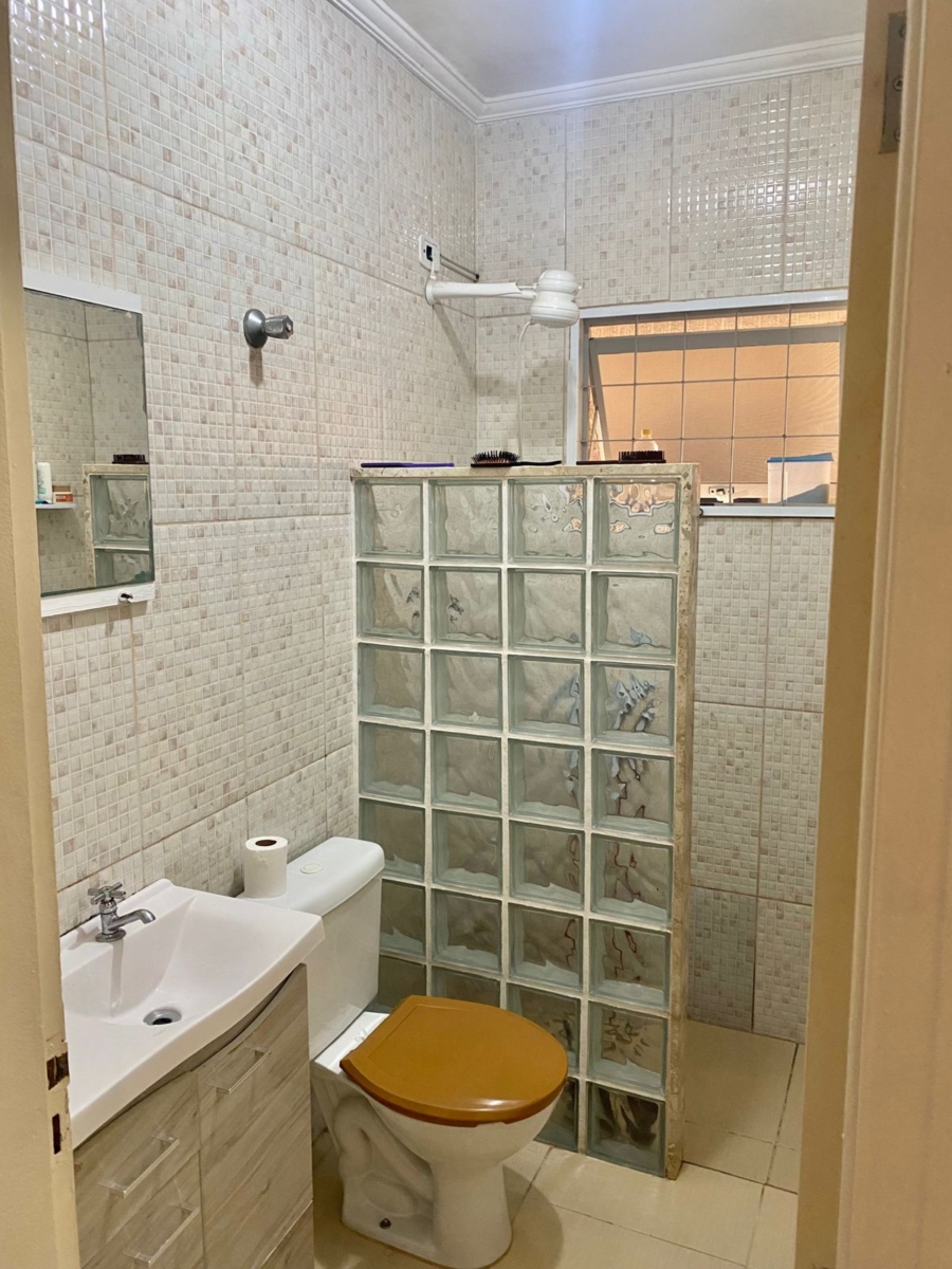 Casa térrea com 2 dormitórios, quintal e cozinha planejada – Vila Lavínia - Imagem 5