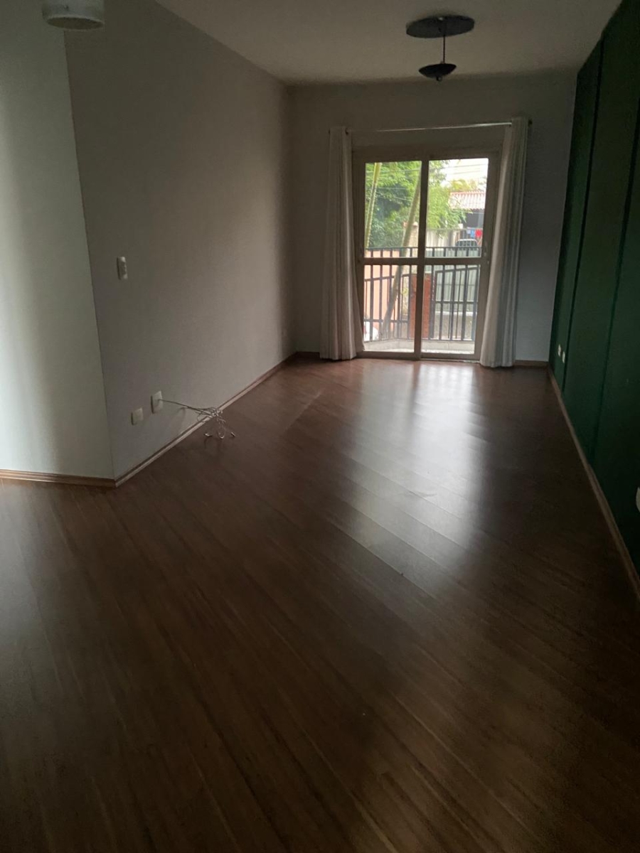 Apto térreo com 2 dorms, planejados e sacada -Vila Suíssa